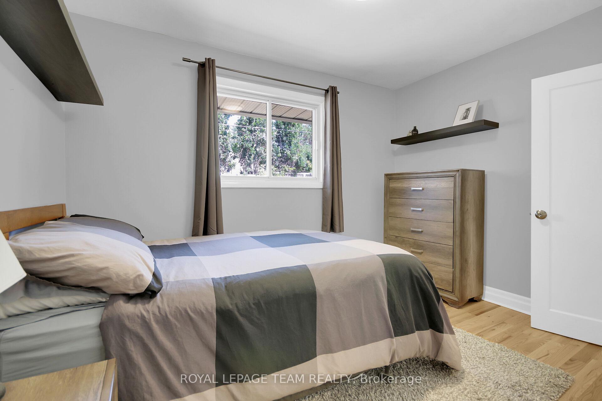 Photo 18 of 43 Epworth Avenue, Ottawa, Meadowlands/St. Claire Gardens — HOMEH