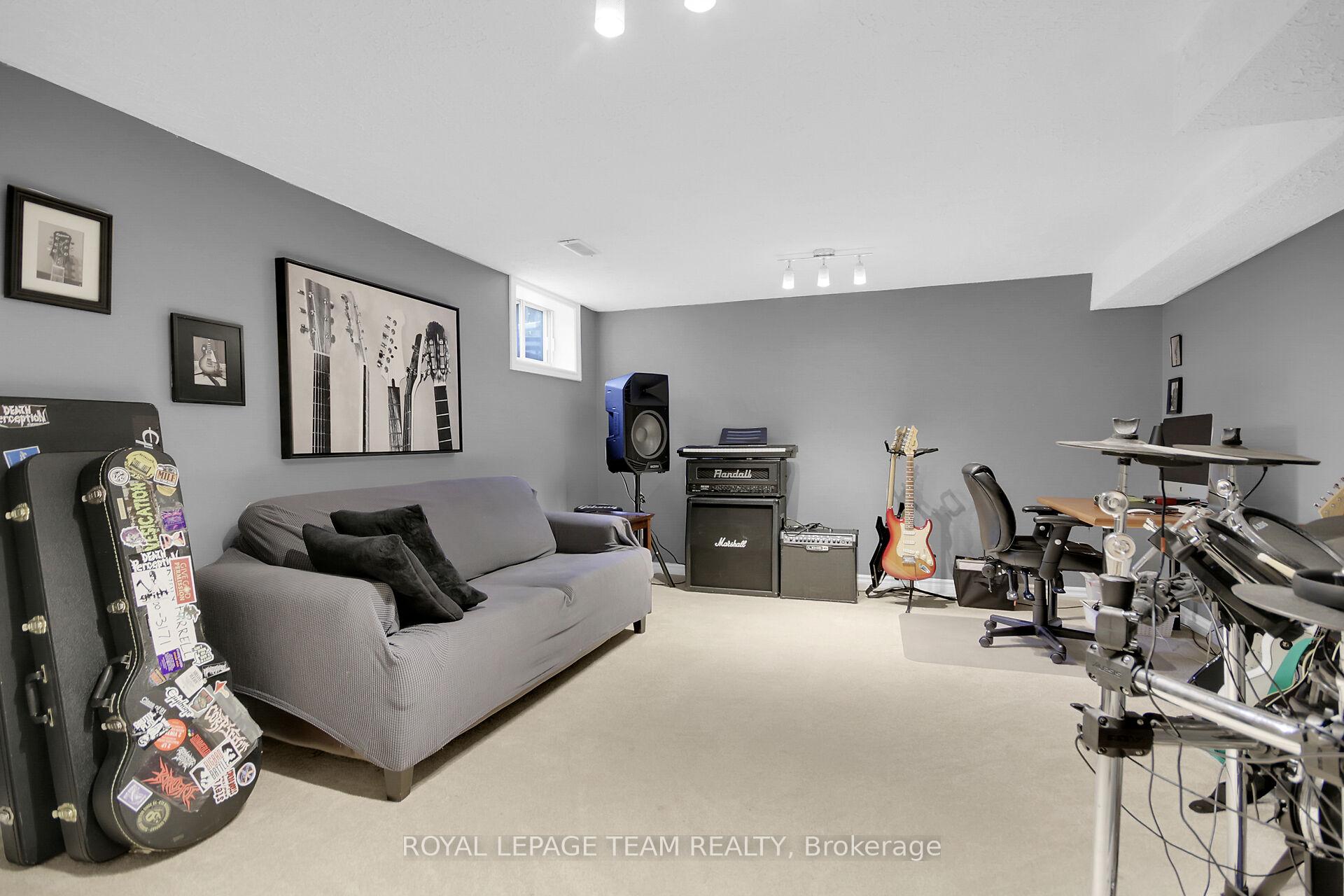 Photo 31 of 43 Epworth Avenue, Ottawa, Meadowlands/St. Claire Gardens — HOMEH