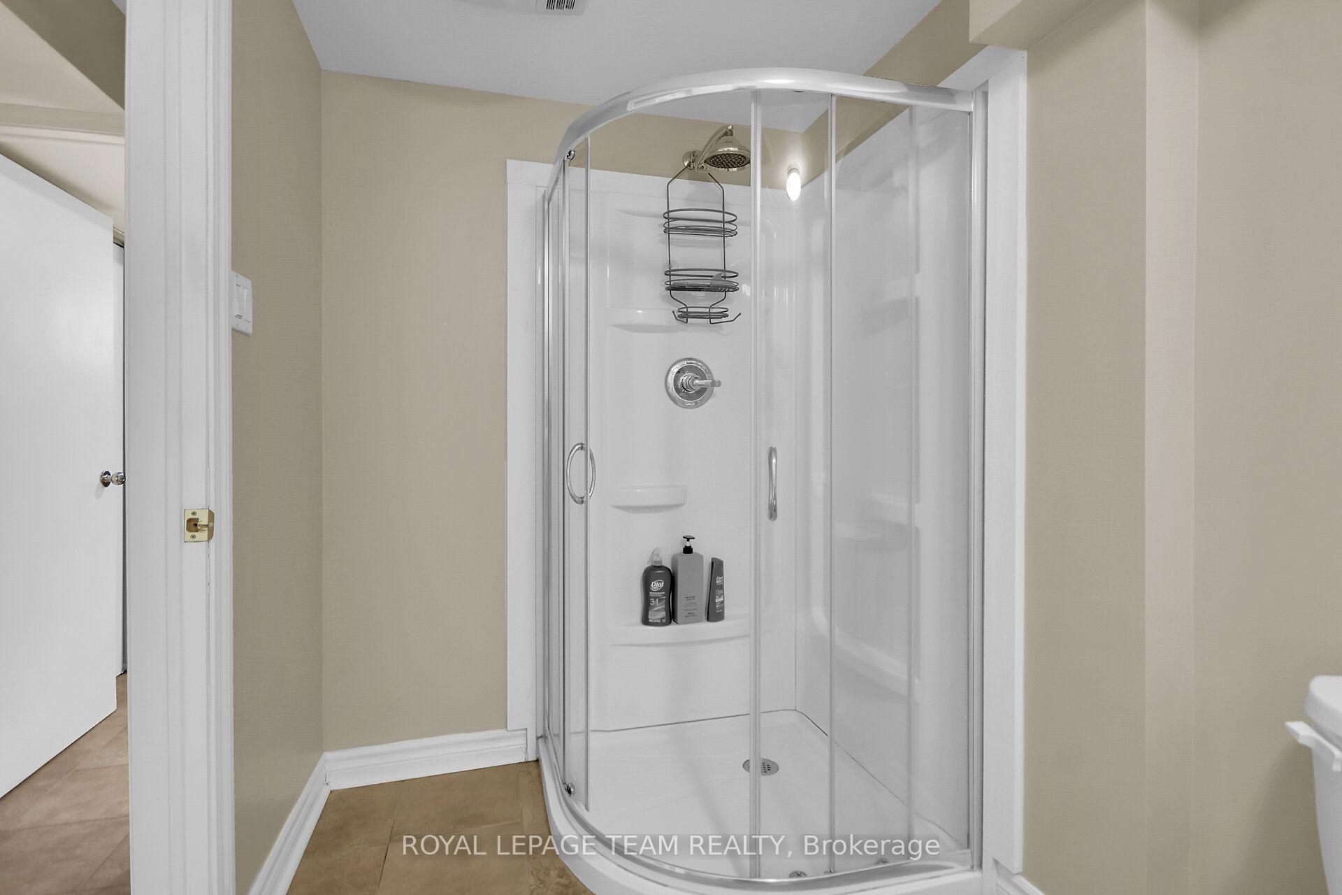 Photo 35 of 43 Epworth Avenue, Ottawa, Meadowlands/St. Claire Gardens — HOMEH
