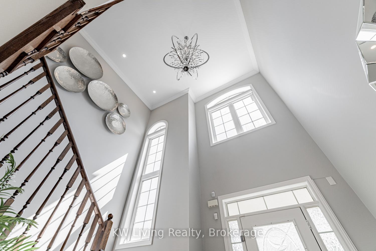Photo 5 of 84 Manila Avenue, Markham, Berczy — HOMEH