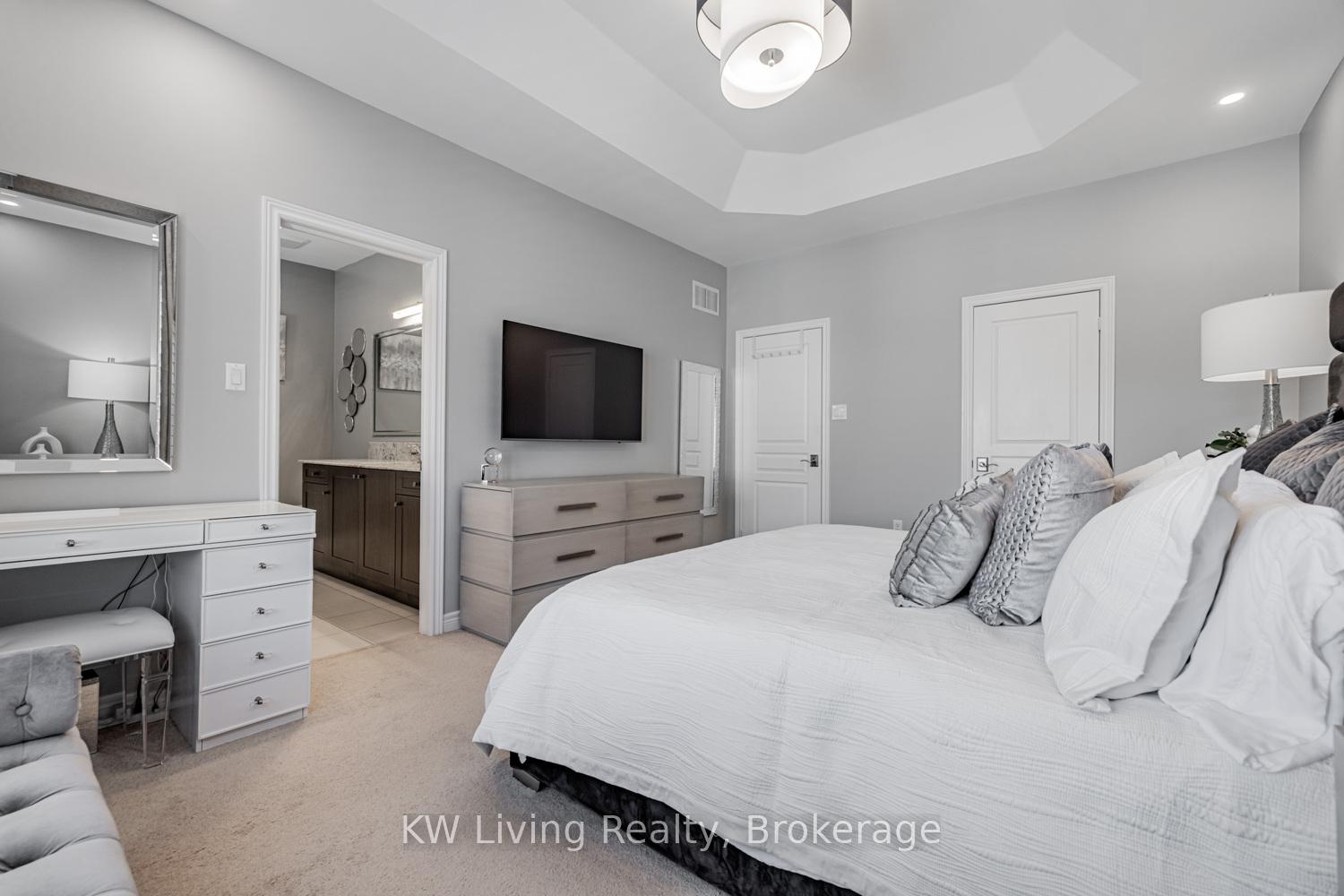 Photo 21 of 84 Manila Avenue, Markham, Berczy — HOMEH