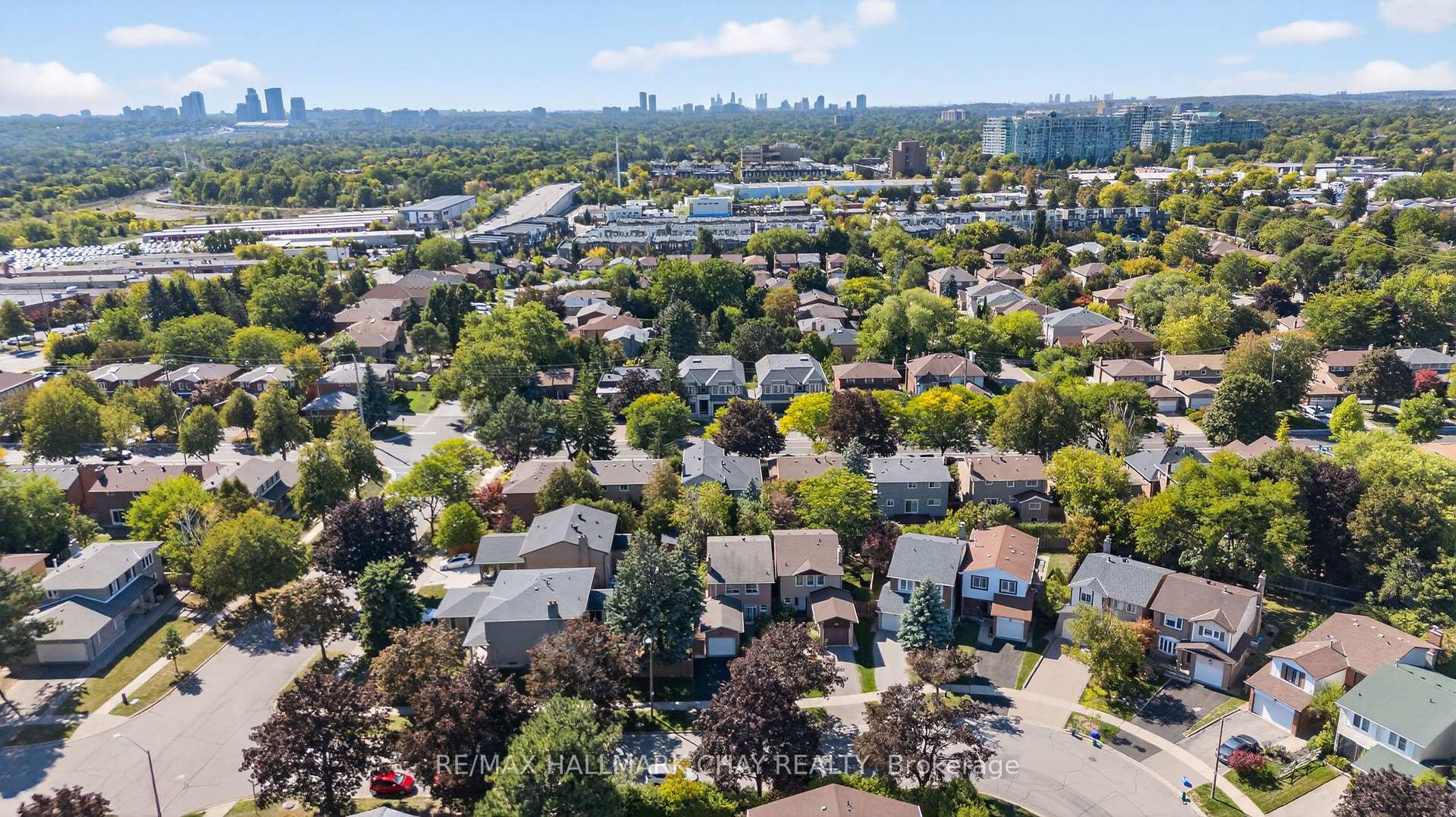 Photo 13 of 82 Lilac Avenue, Markham, Aileen-Willowbrook — HOMEH