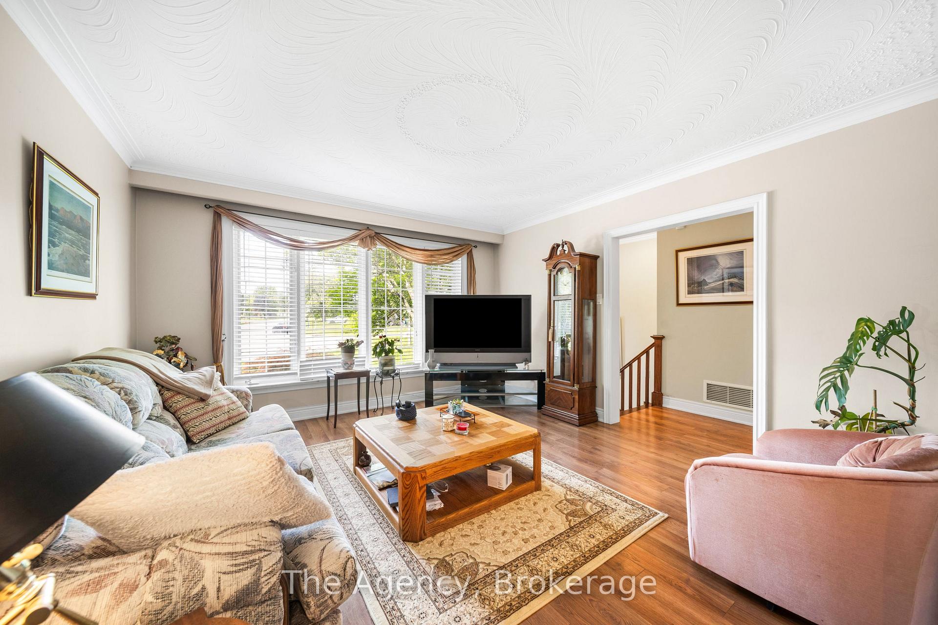 Photo 18 of 4 Hawman Avenue, King, Nobleton — HOMEH