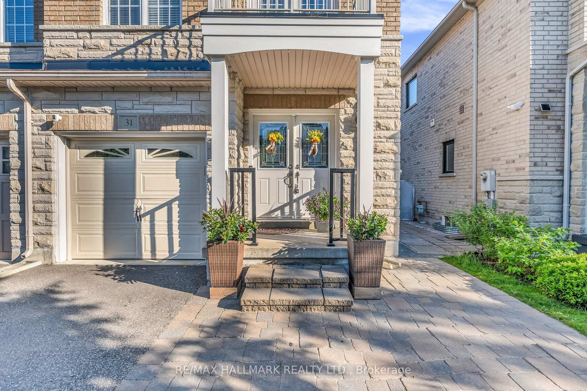 Photo 4 of 31 Ozner Crescent, Vaughan, Vellore Village — HOMEH