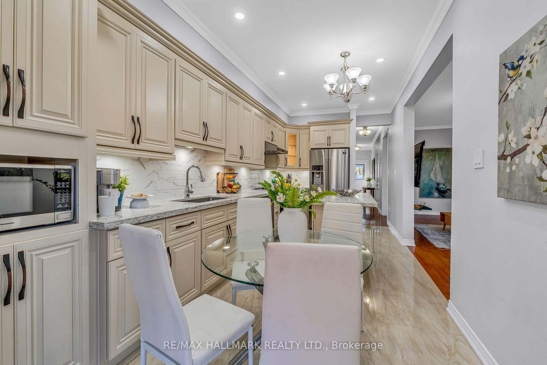 Photo 21 of 31 Ozner Crescent, Vaughan, Vellore Village — HOMEH