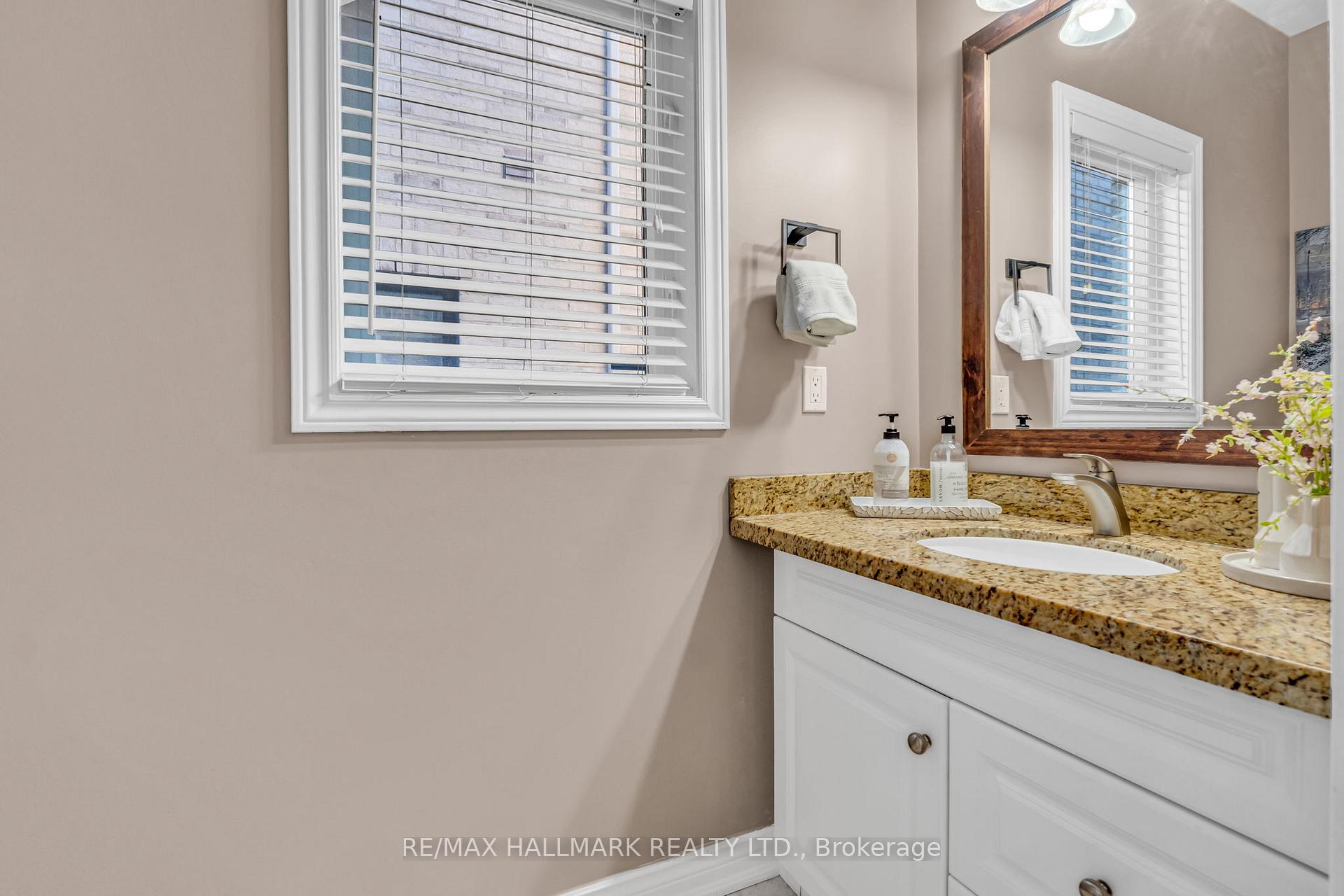 Photo 19 of 31 Ozner Crescent, Vaughan, Vellore Village — HOMEH