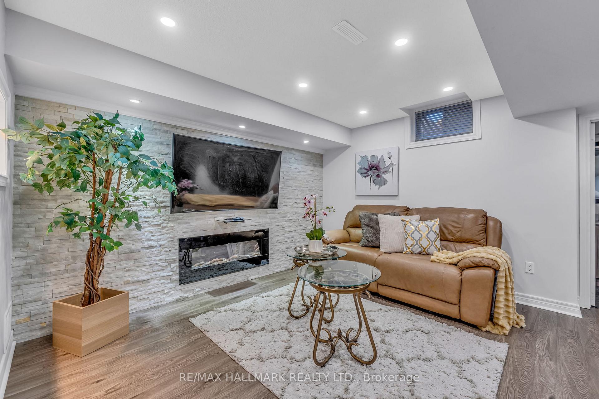 Photo 45 of 31 Ozner Crescent, Vaughan, Vellore Village — HOMEH