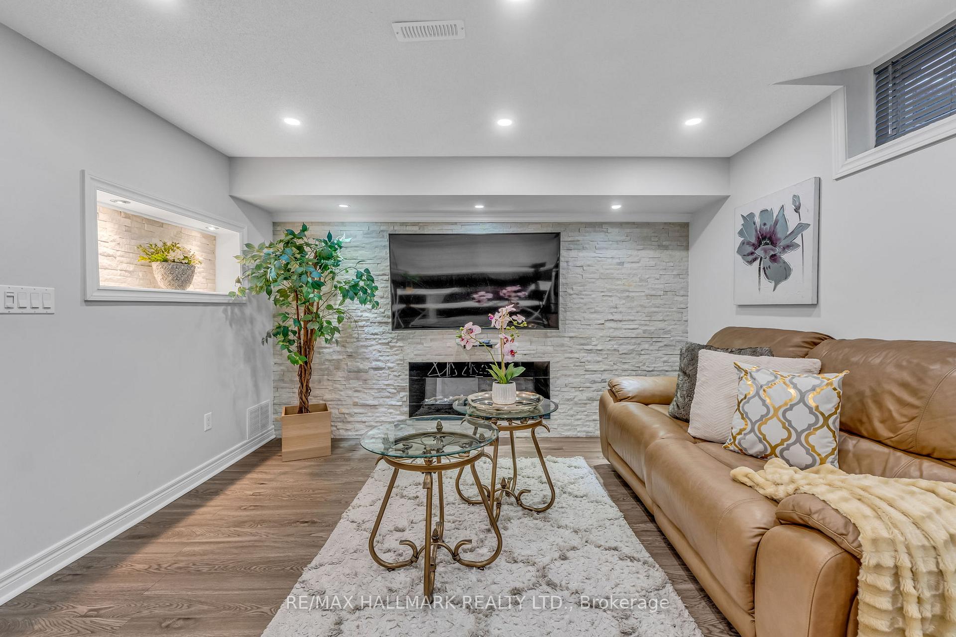 Photo 31 of 31 Ozner Crescent, Vaughan, Vellore Village — HOMEH