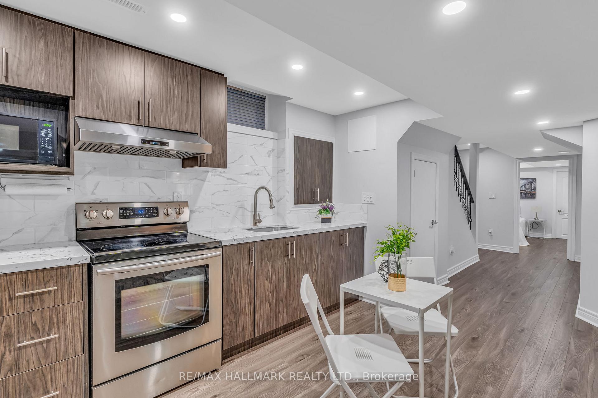 Photo 38 of 31 Ozner Crescent, Vaughan, Vellore Village — HOMEH