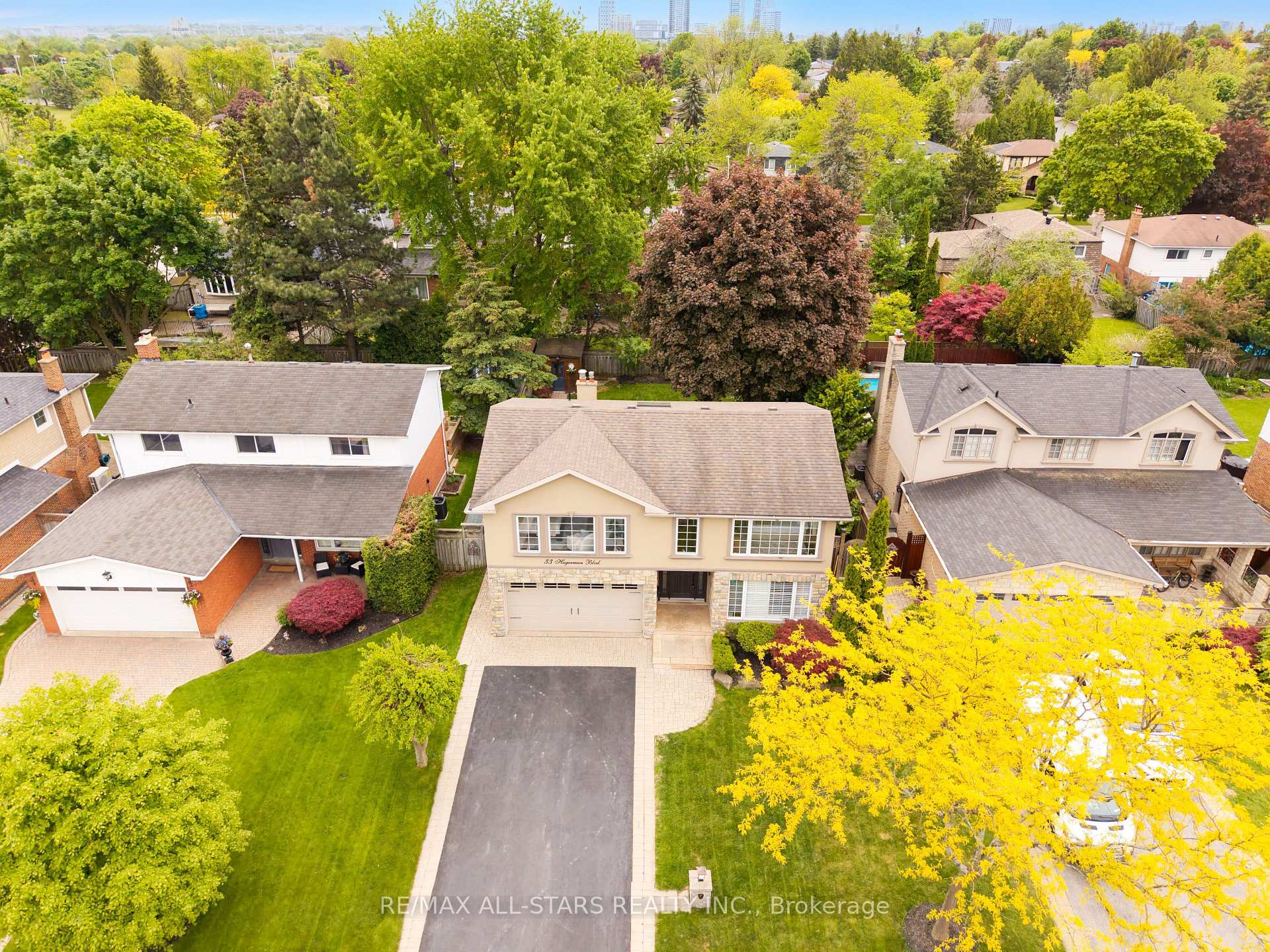 Photo 4 of 33 Hagerman Boulevard, Markham, Unionville — HOMEH