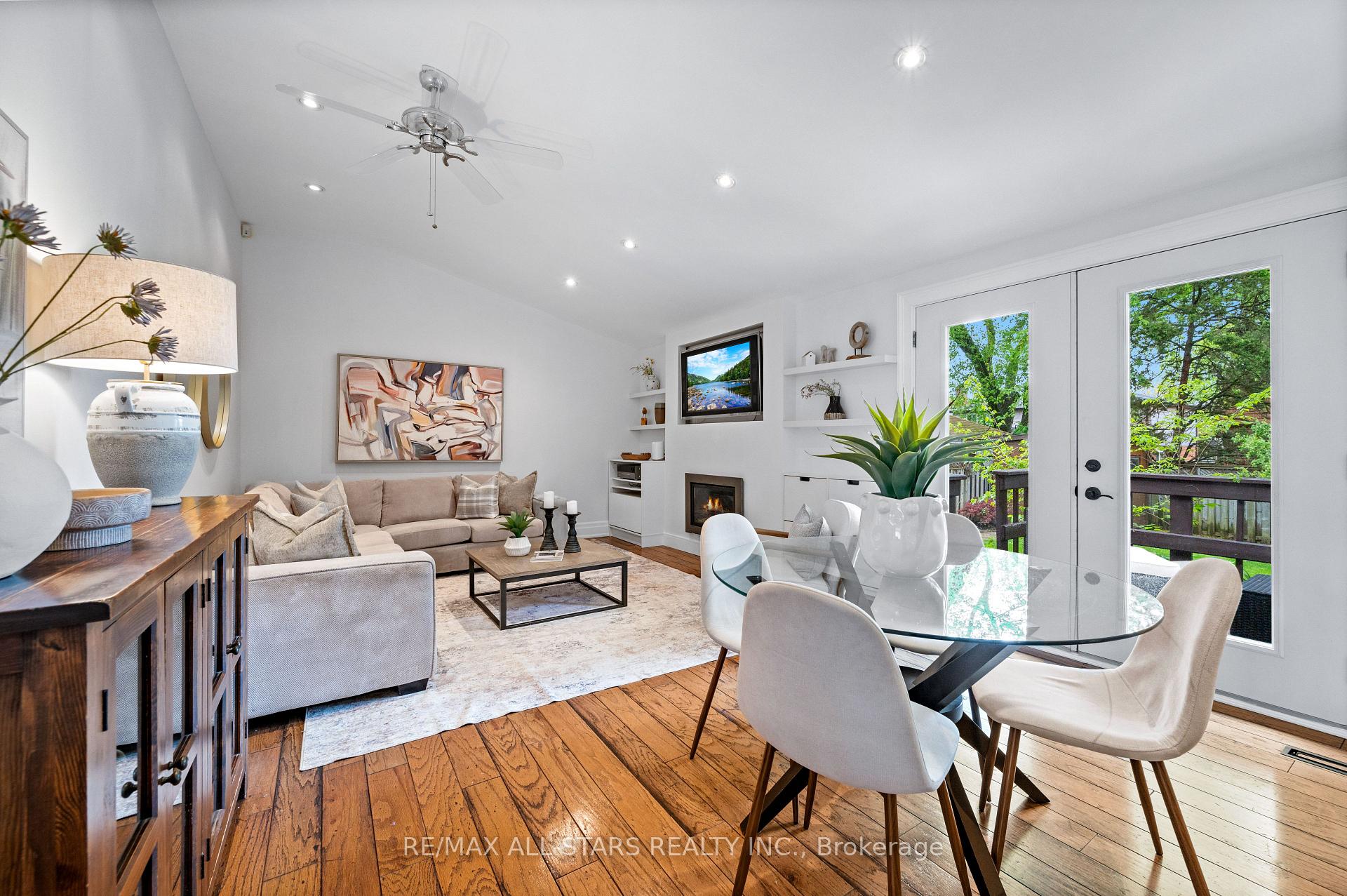Photo 16 of 33 Hagerman Boulevard, Markham, Unionville — HOMEH