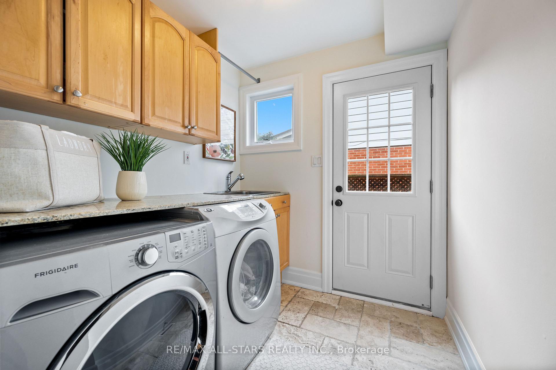 Photo 20 of 33 Hagerman Boulevard, Markham, Unionville — HOMEH