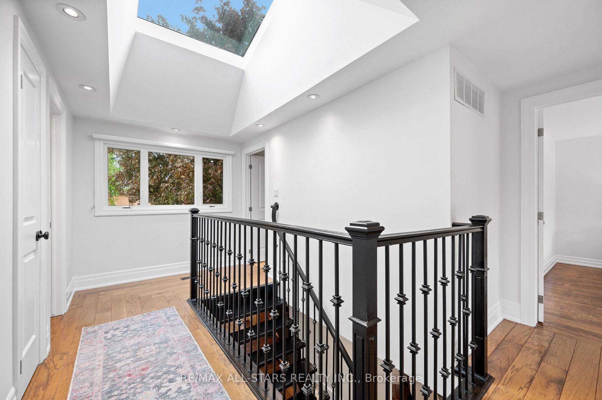 Photo 28 of 33 Hagerman Boulevard, Markham, Unionville — HOMEH