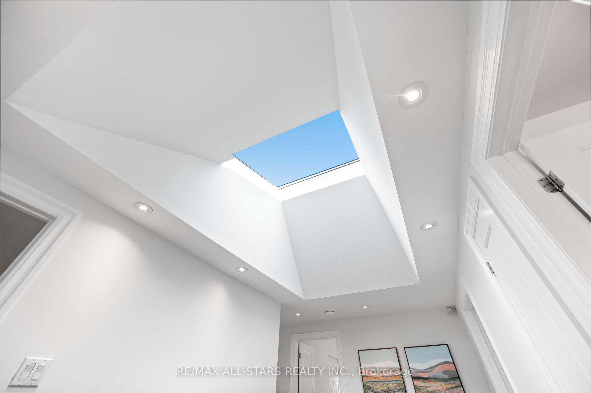 Photo 26 of 33 Hagerman Boulevard, Markham, Unionville — HOMEH