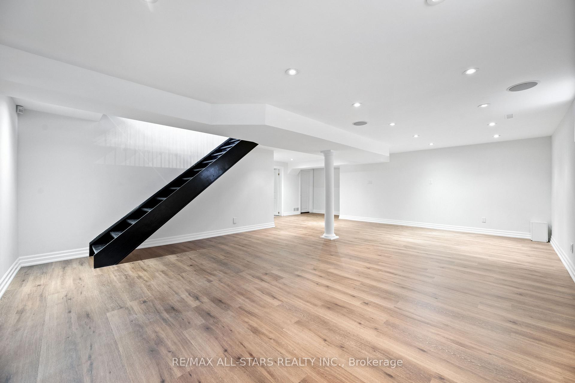 Photo 39 of 33 Hagerman Boulevard, Markham, Unionville — HOMEH