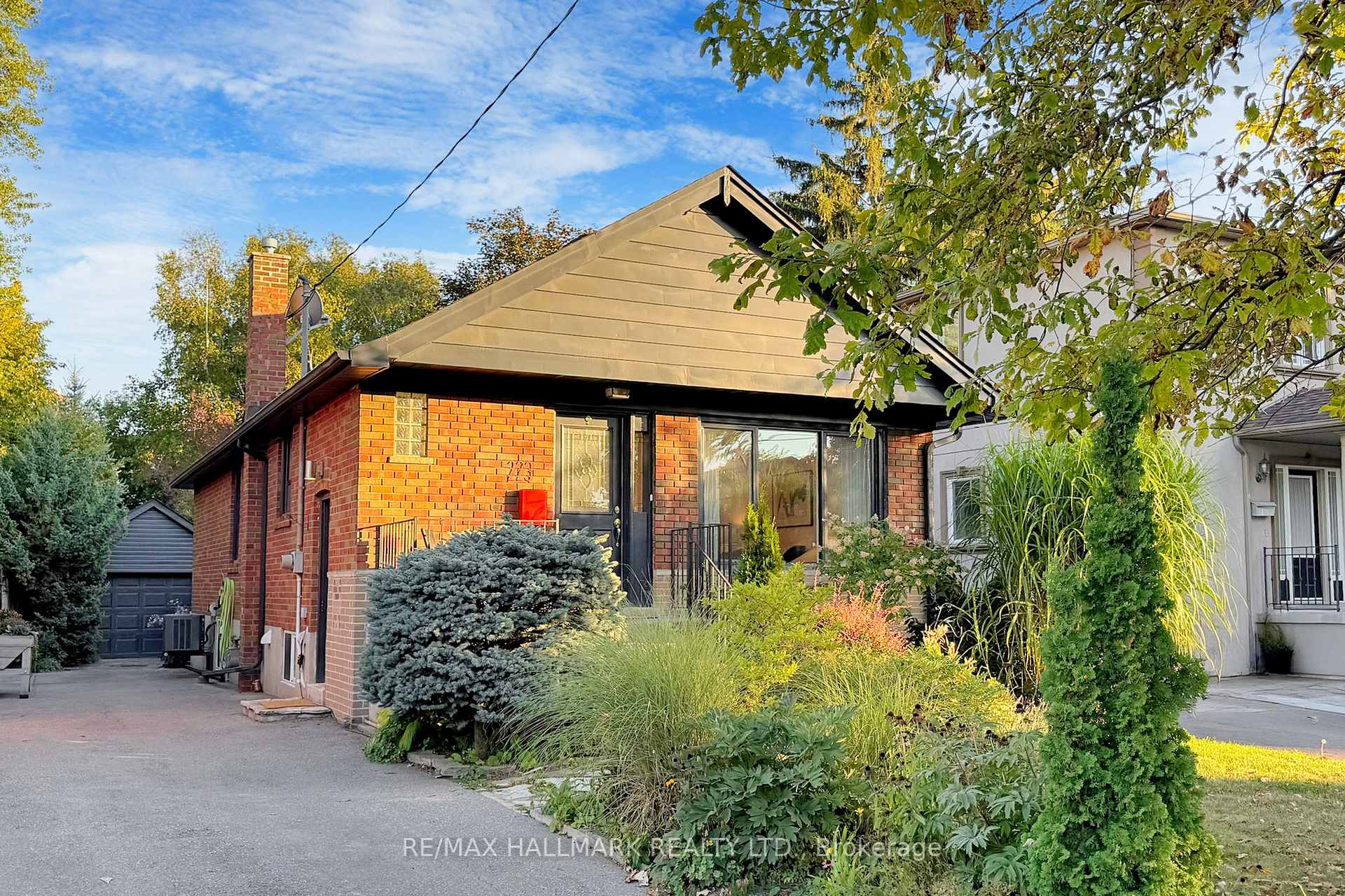 Photo 1 of 223 Ferris Road, Toronto, O'Connor-Parkview — HOMEH