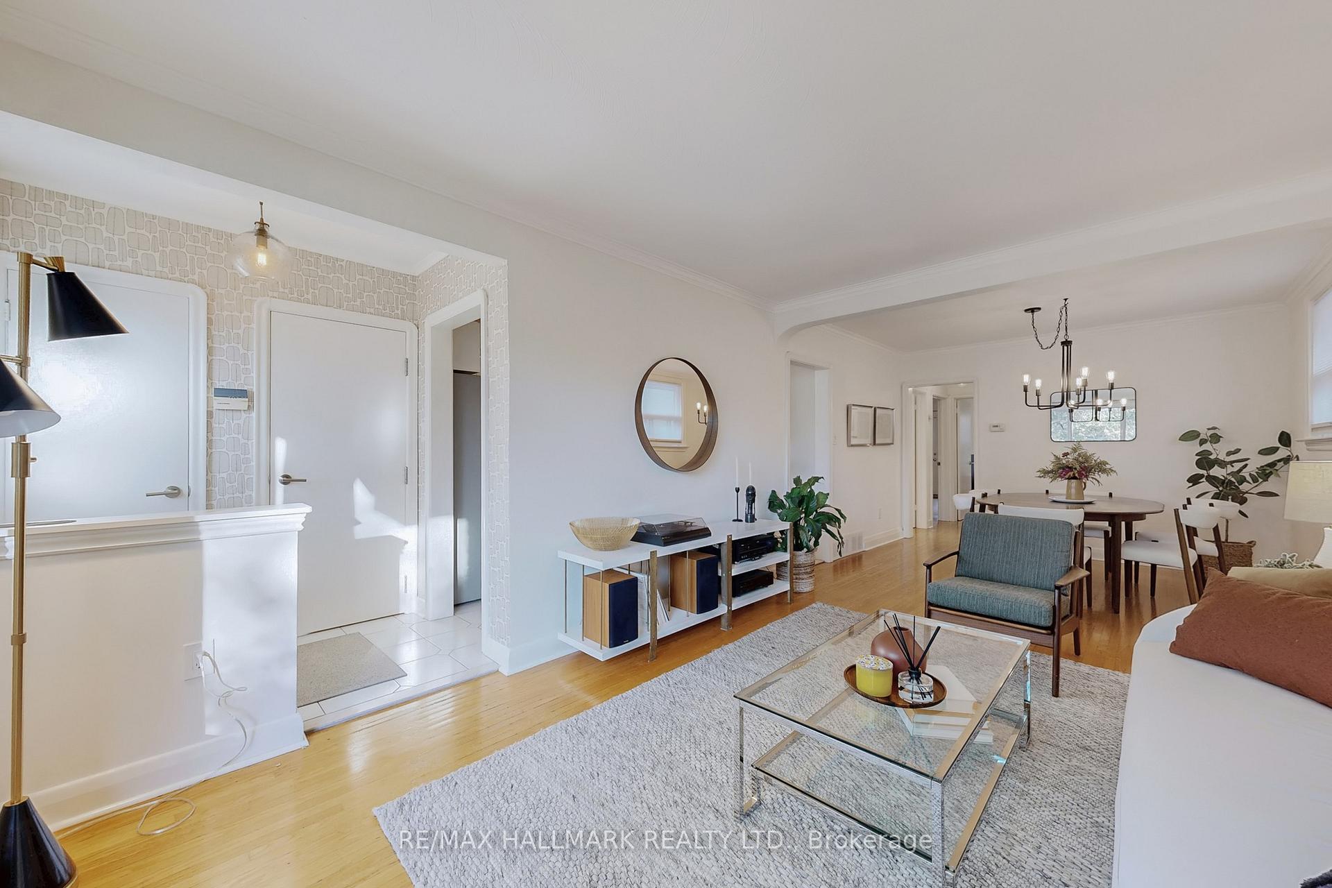 Photo 9 of 223 Ferris Road, Toronto, O'Connor-Parkview — HOMEH
