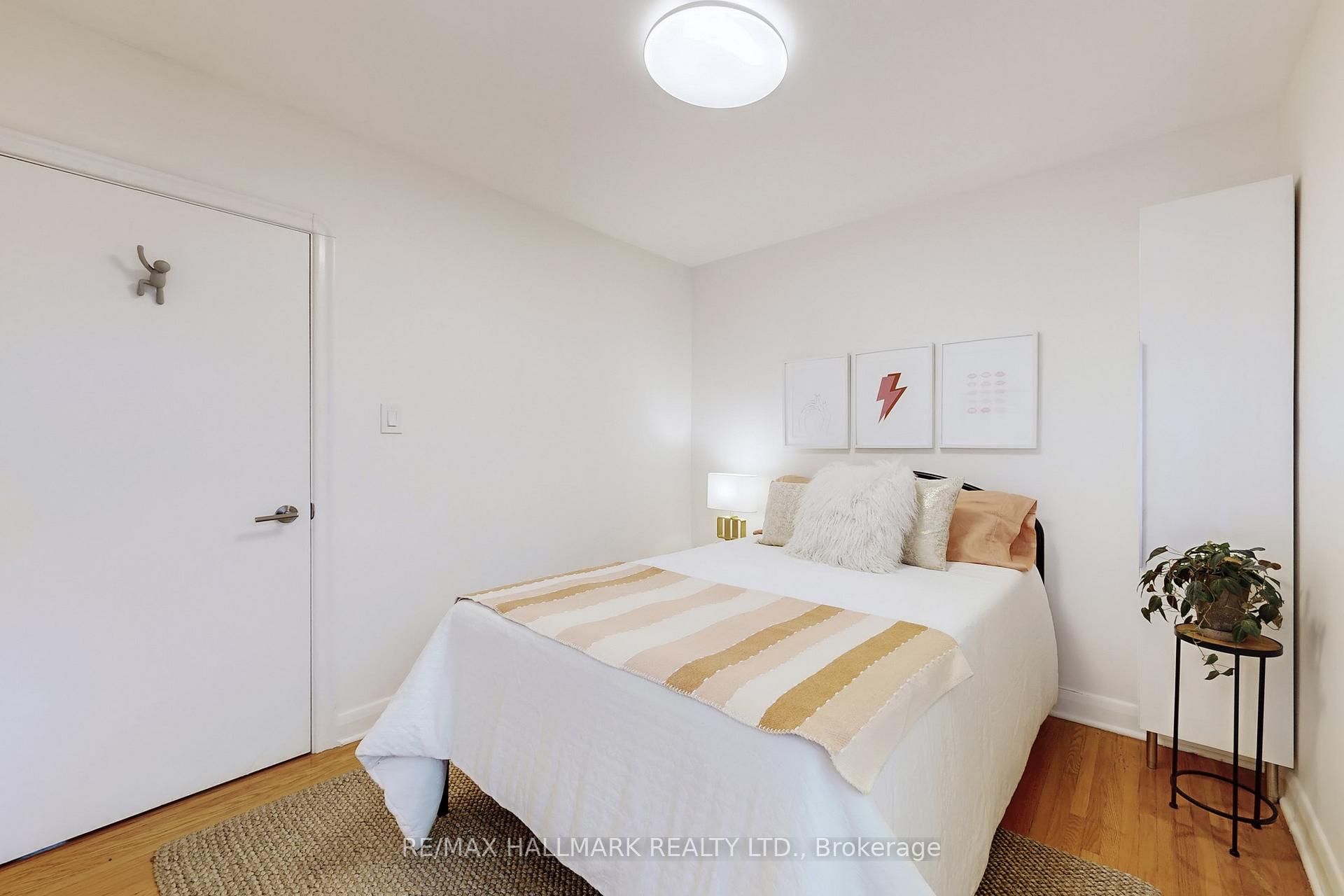 Photo 5 of 223 Ferris Road, Toronto, O'Connor-Parkview — HOMEH