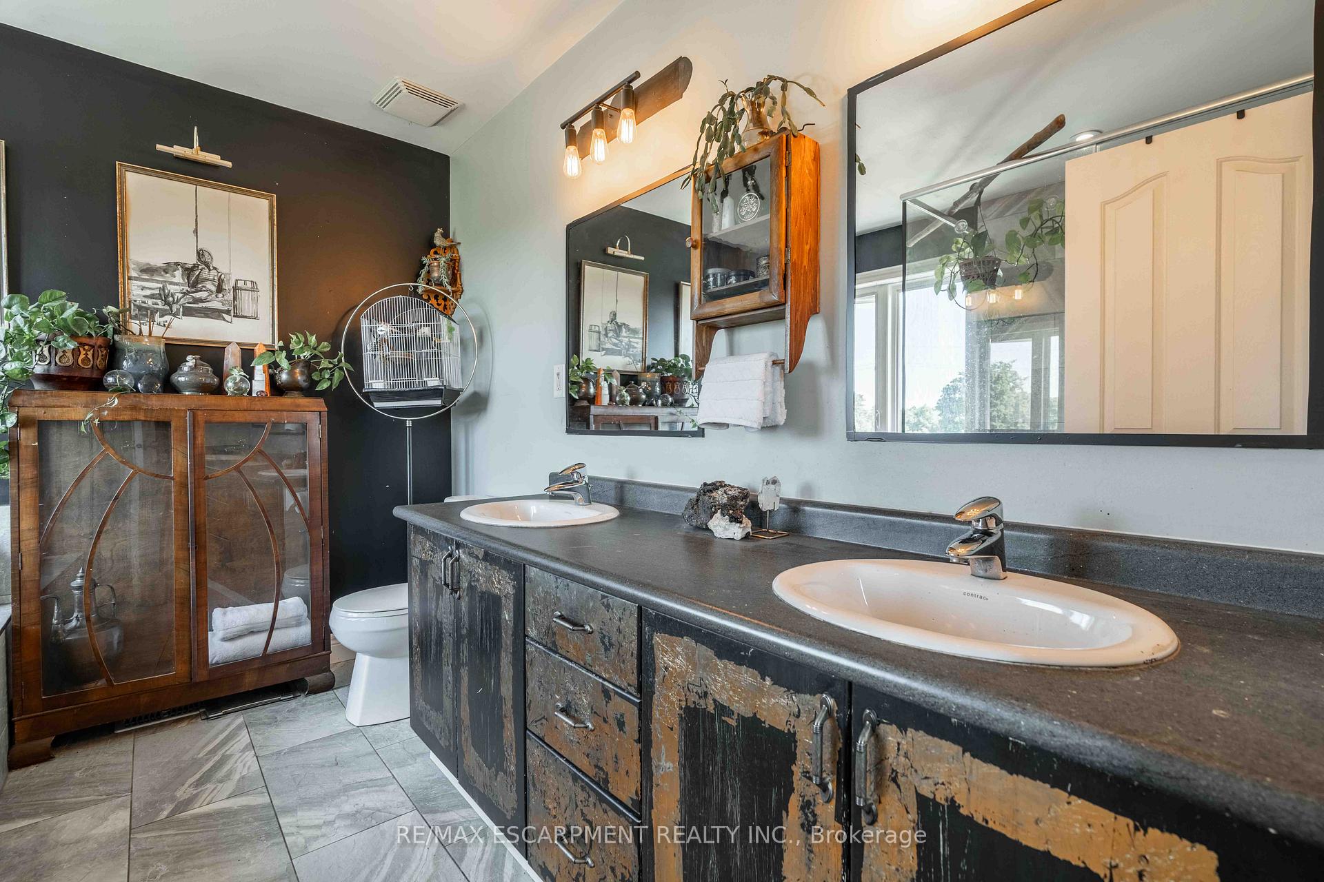 Photo 16 of 95 Greti Drive, Hamilton, Rural Glanbrook — HOMEH