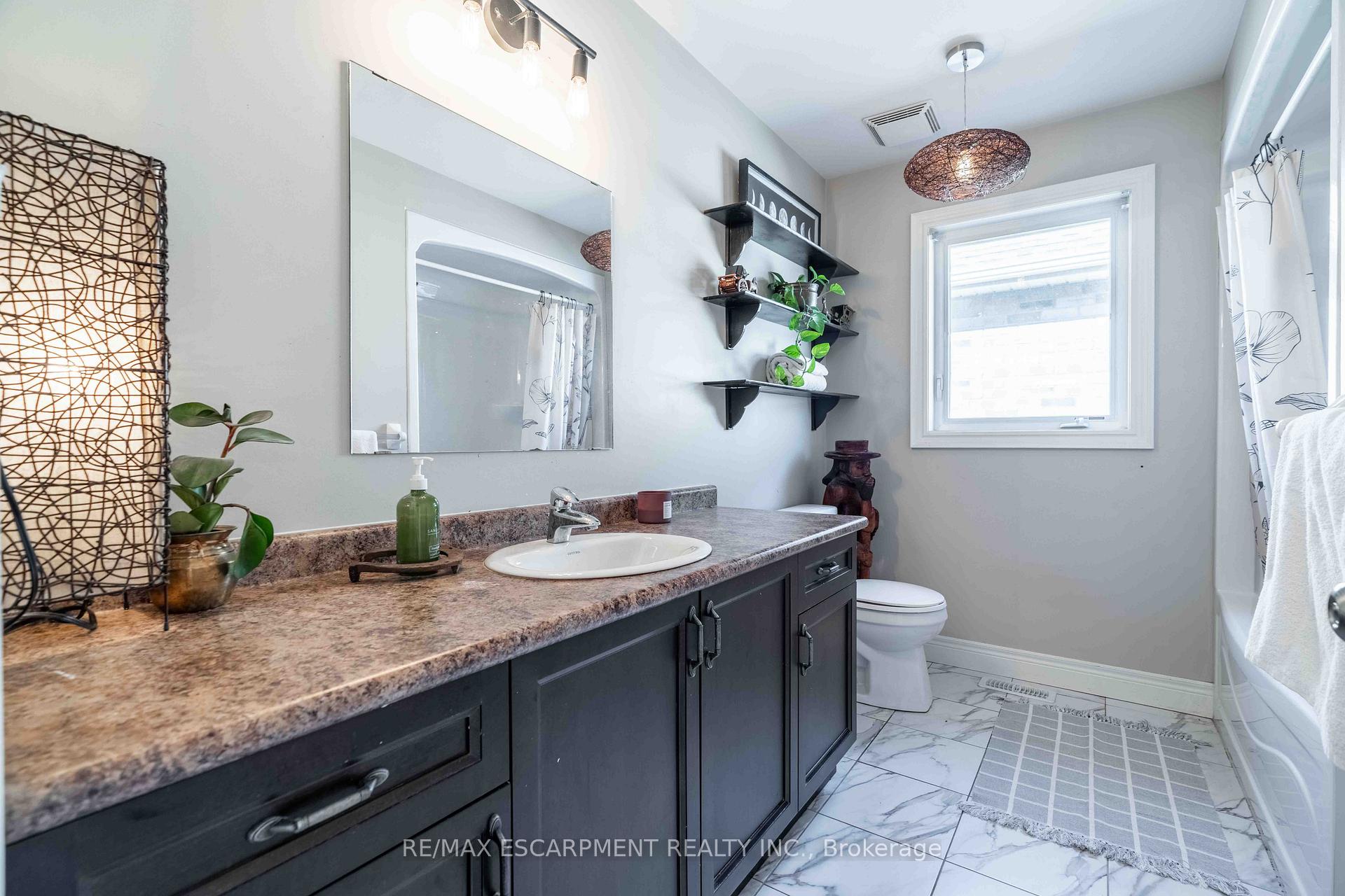Photo 15 of 95 Greti Drive, Hamilton, Rural Glanbrook — HOMEH
