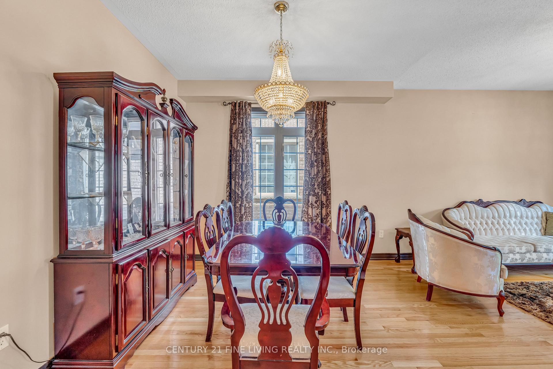 Photo 8 of 6 Renoir Drive, Vaughan, Patterson — HOMEH