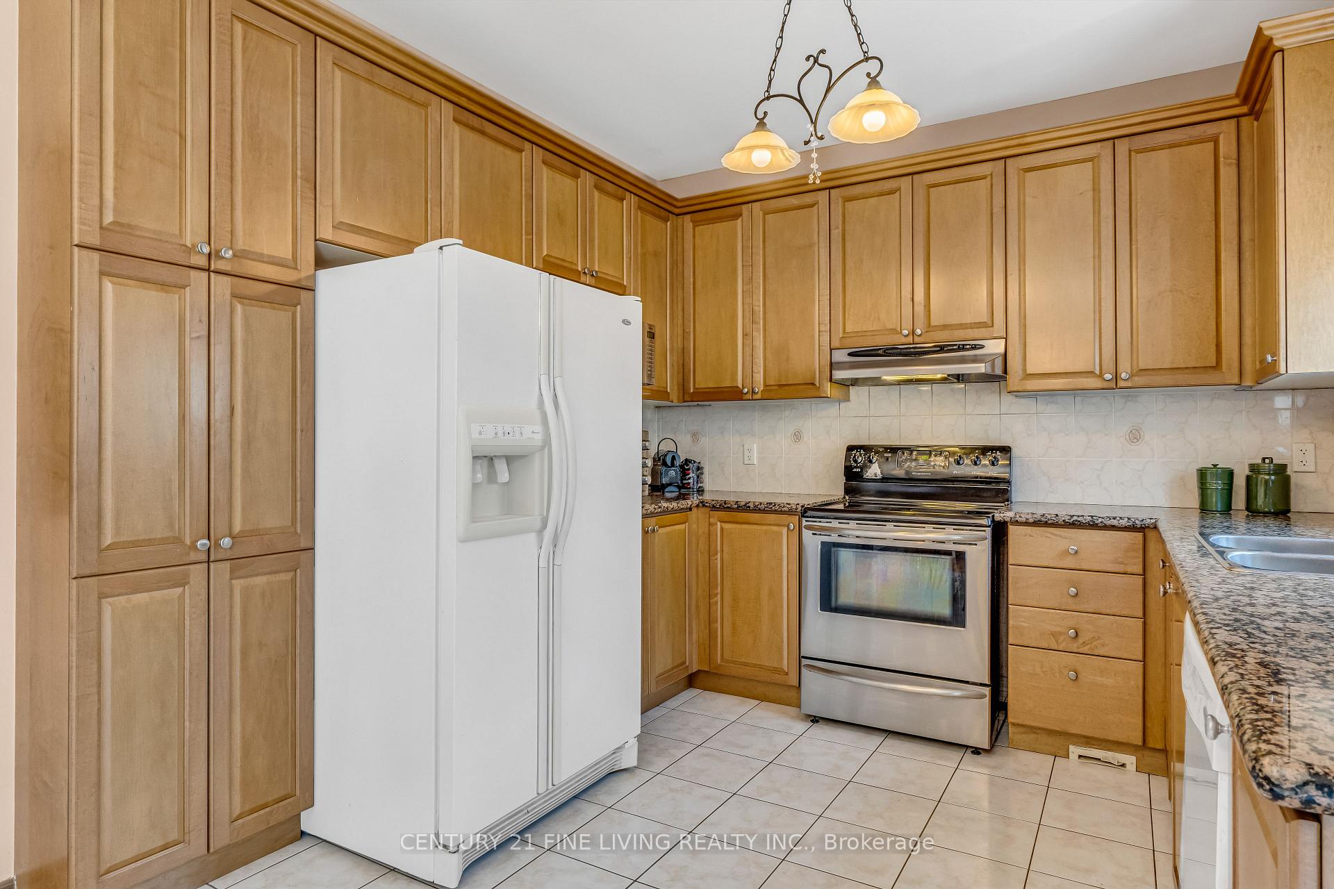 Photo 22 of 6 Renoir Drive, Vaughan, Patterson — HOMEH