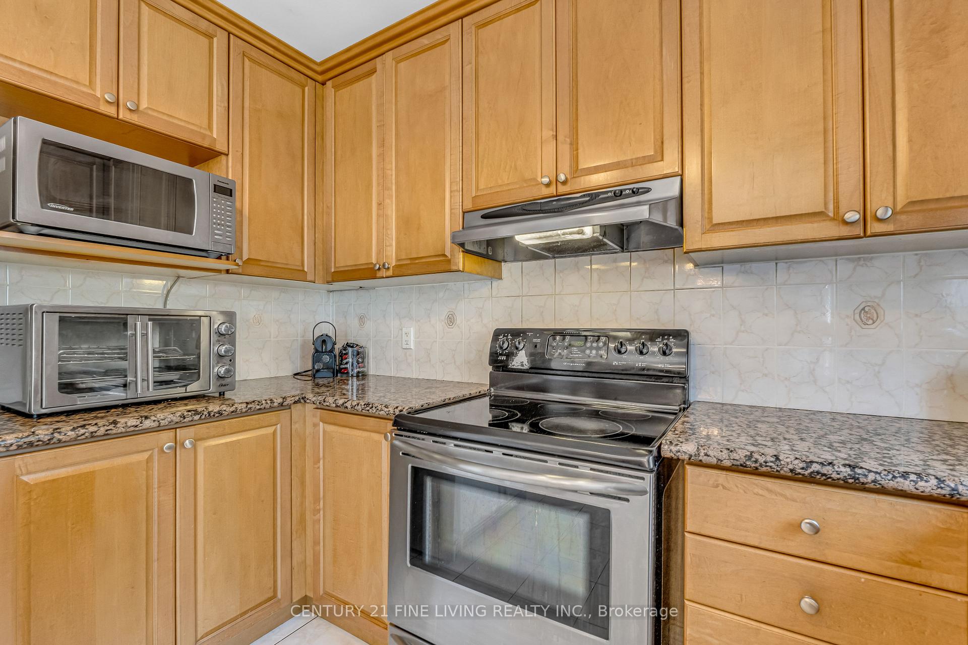 Photo 25 of 6 Renoir Drive, Vaughan, Patterson — HOMEH