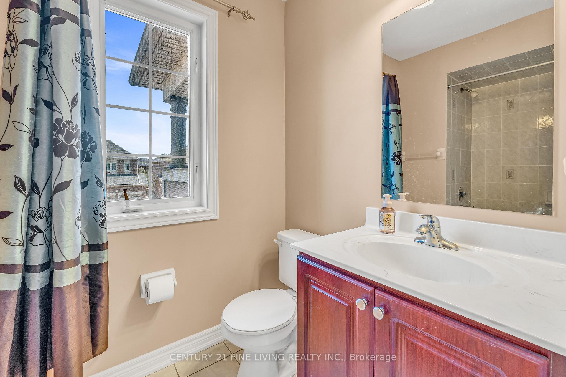 Photo 16 of 6 Renoir Drive, Vaughan, Patterson — HOMEH