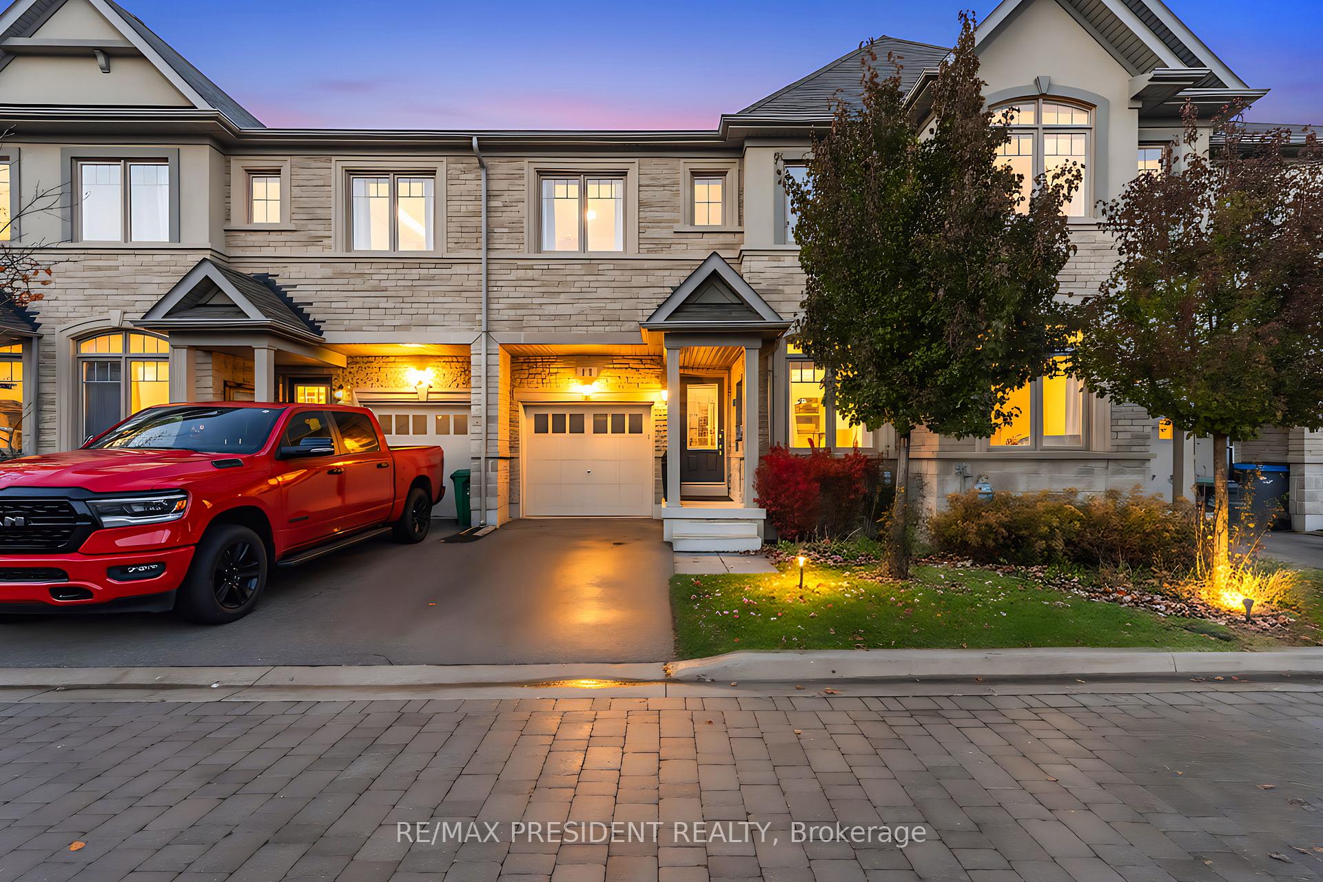 Front of 11 Oliana Way