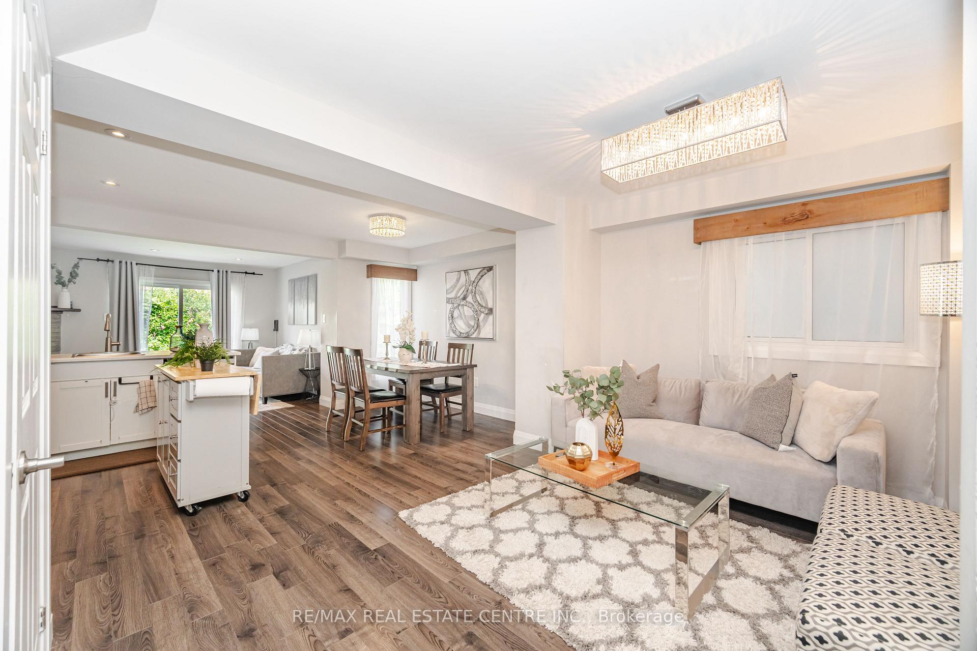 Photo 16 of 43 Ashbrook Way, Brampton, Fletcher's West — HOMEH