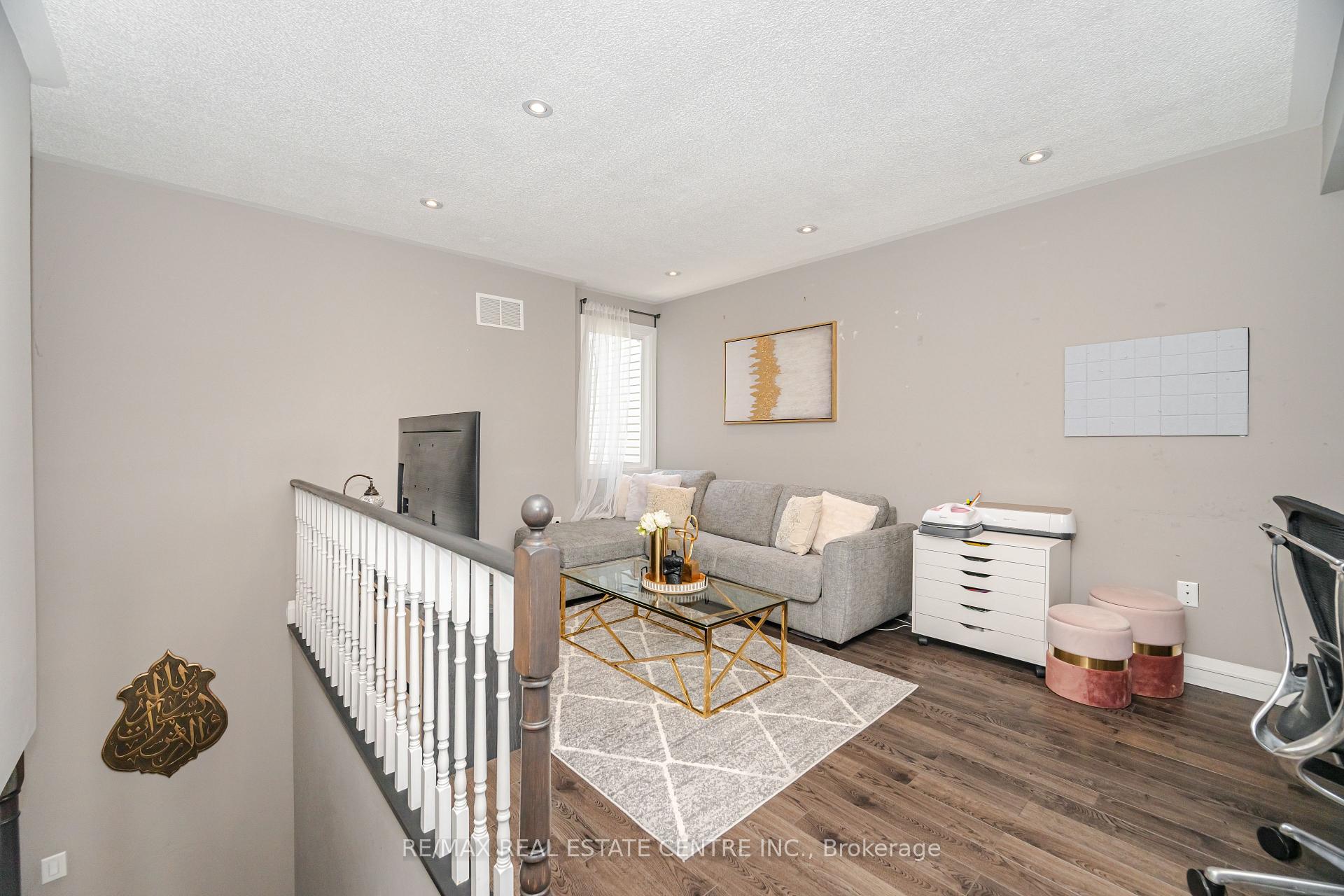 Photo 27 of 43 Ashbrook Way, Brampton, Fletcher's West — HOMEH