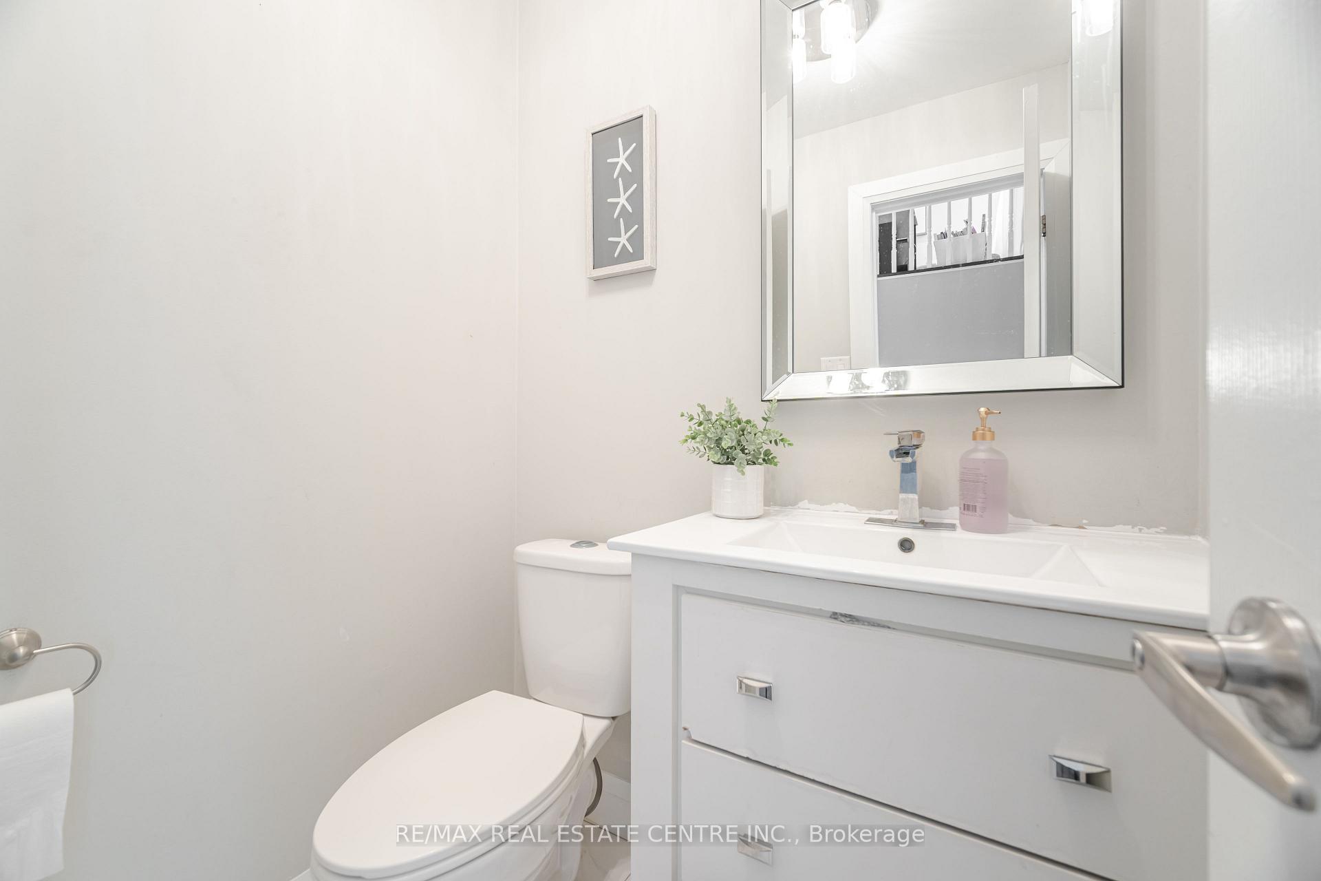 Photo 24 of 43 Ashbrook Way, Brampton, Fletcher's West — HOMEH