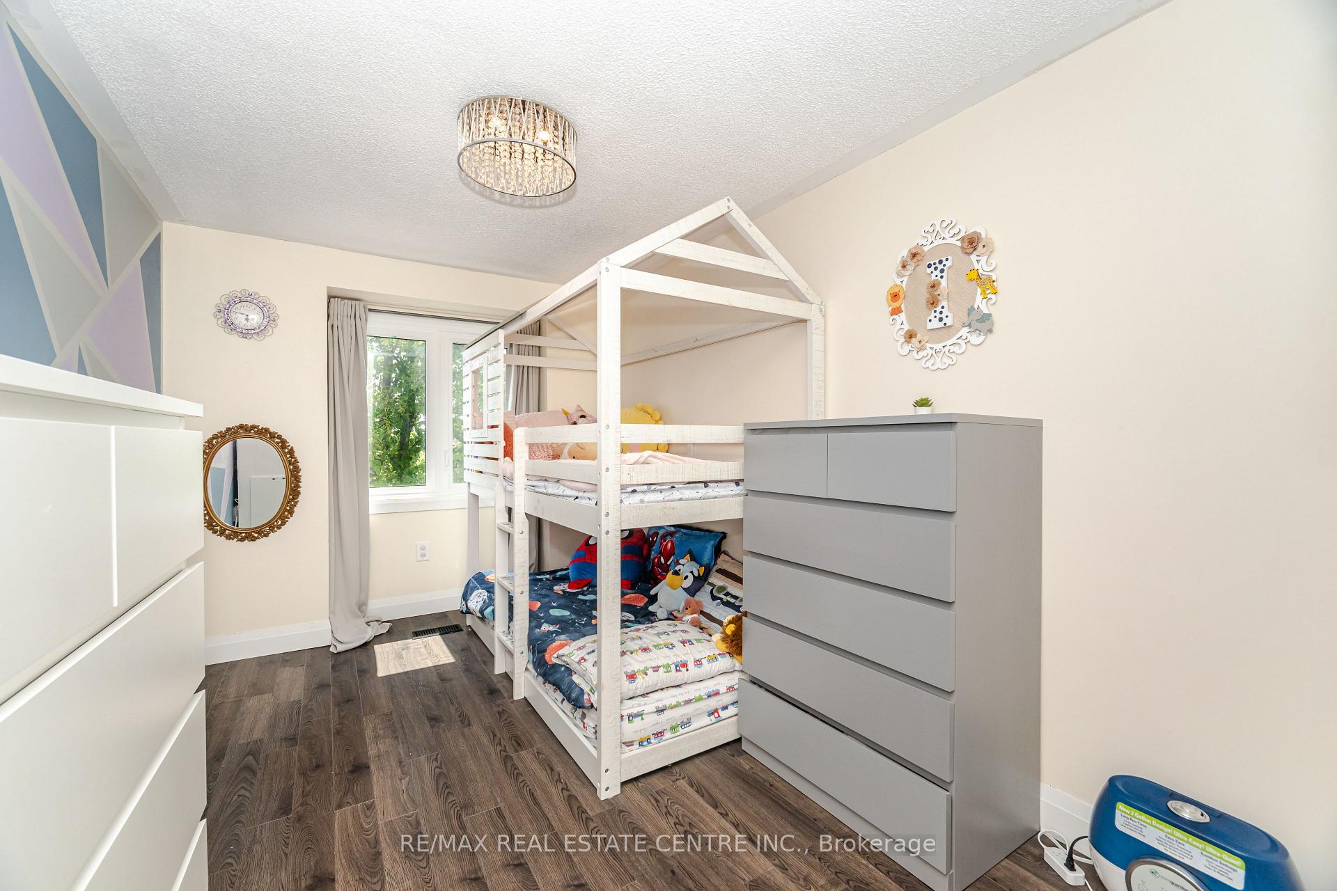 Photo 37 of 43 Ashbrook Way, Brampton, Fletcher's West — HOMEH