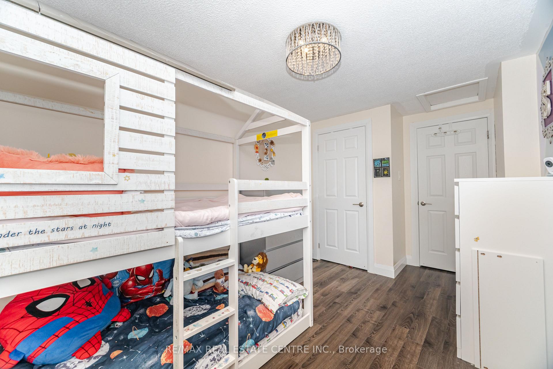 Photo 38 of 43 Ashbrook Way, Brampton, Fletcher's West — HOMEH