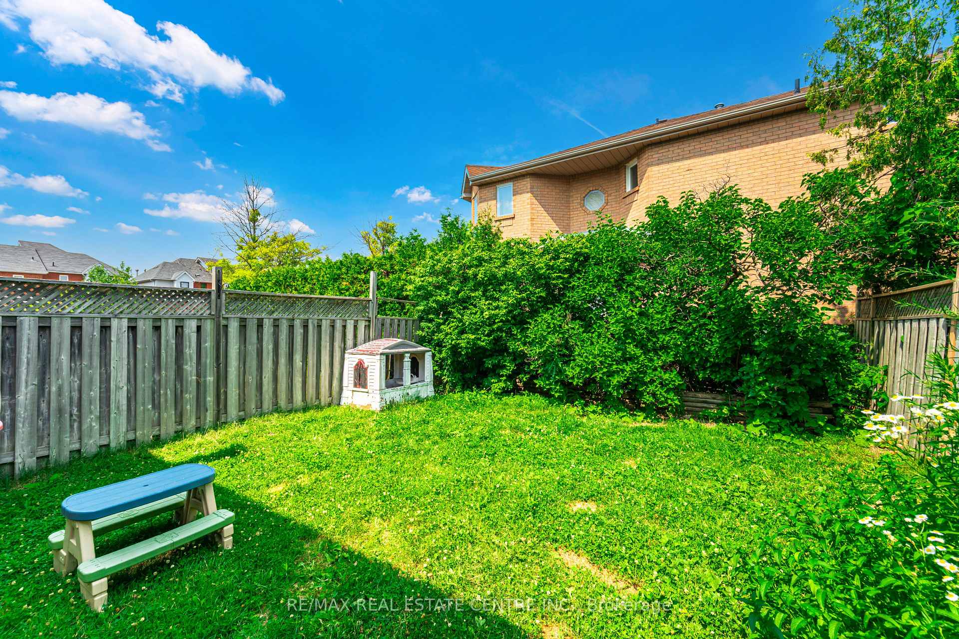 Photo 43 of 43 Ashbrook Way, Brampton, Fletcher's West — HOMEH
