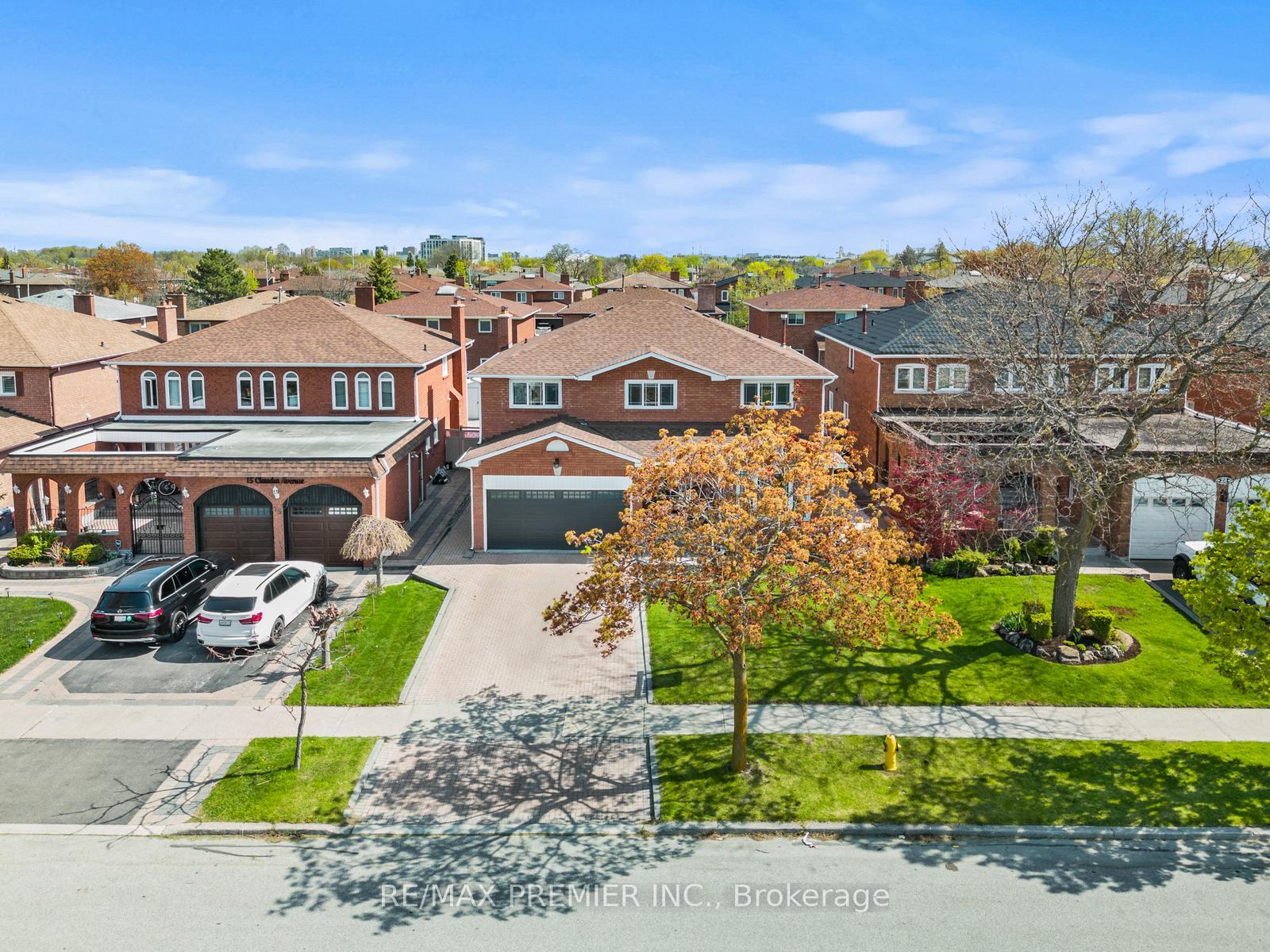Photo 1 of 19 Claudia Avenue, Vaughan, West Woodbridge — HOMEH