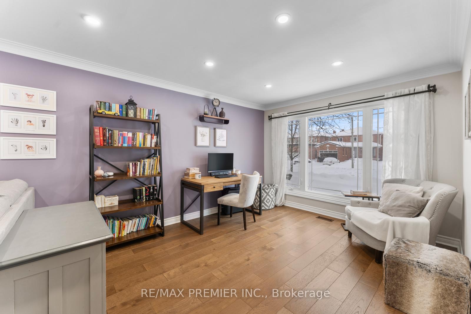 Photo 6 of 19 Claudia Avenue, Vaughan, West Woodbridge — HOMEH