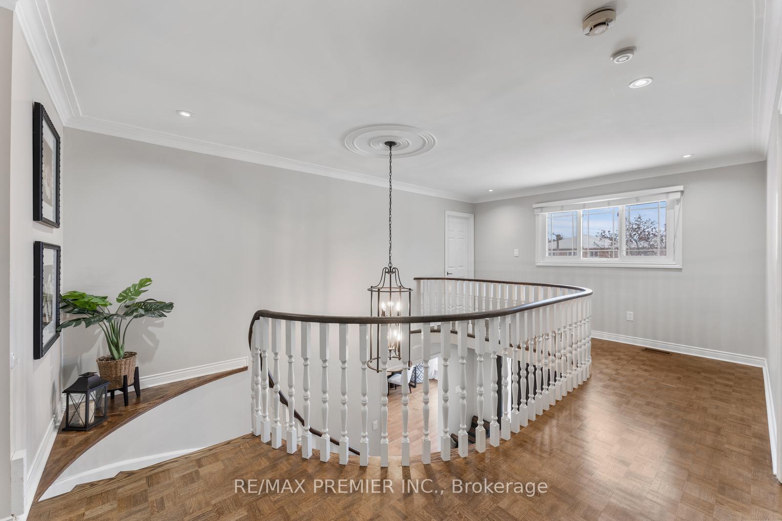 Photo 19 of 19 Claudia Avenue, Vaughan, West Woodbridge — HOMEH