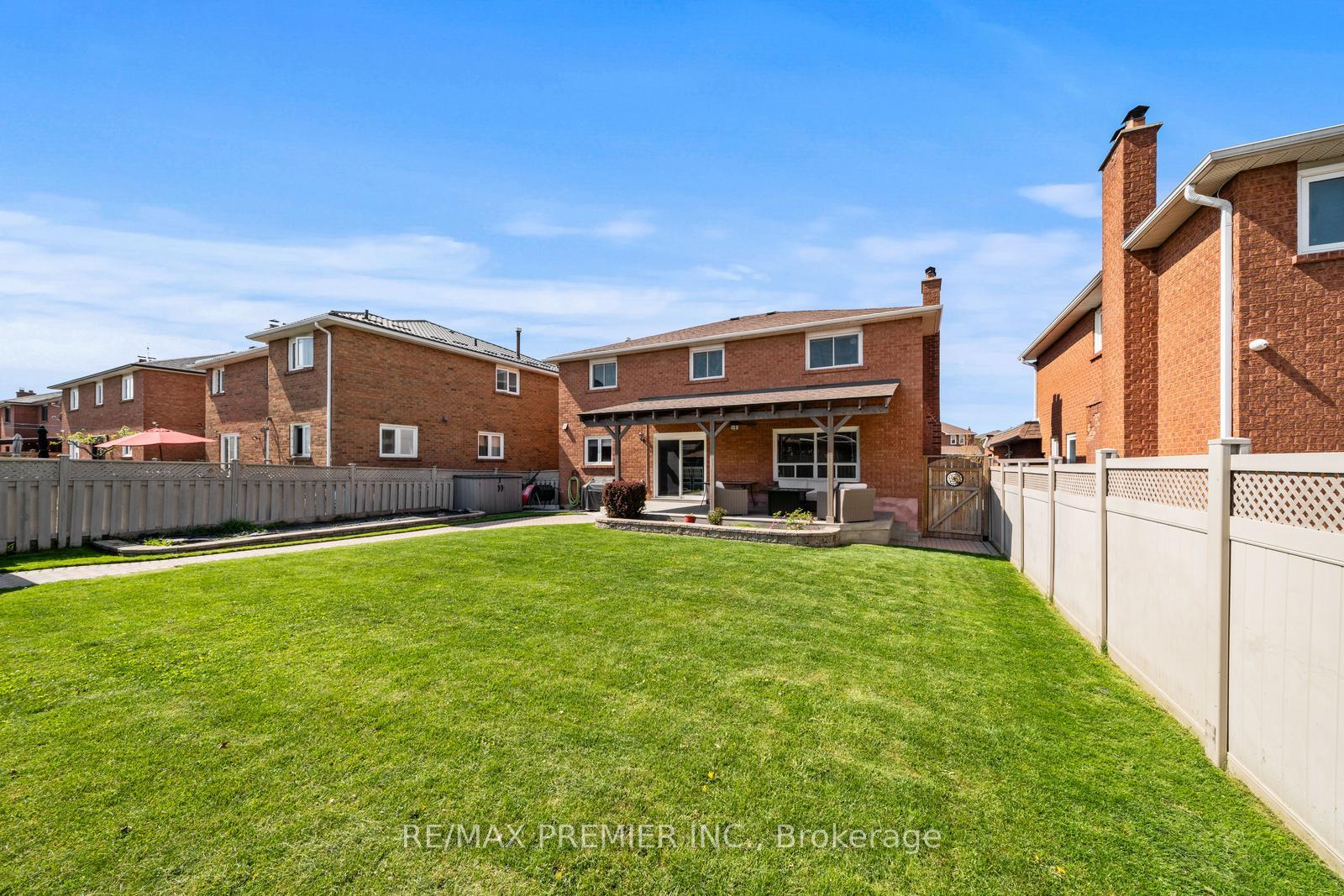 Photo 43 of 19 Claudia Avenue, Vaughan, West Woodbridge — HOMEH