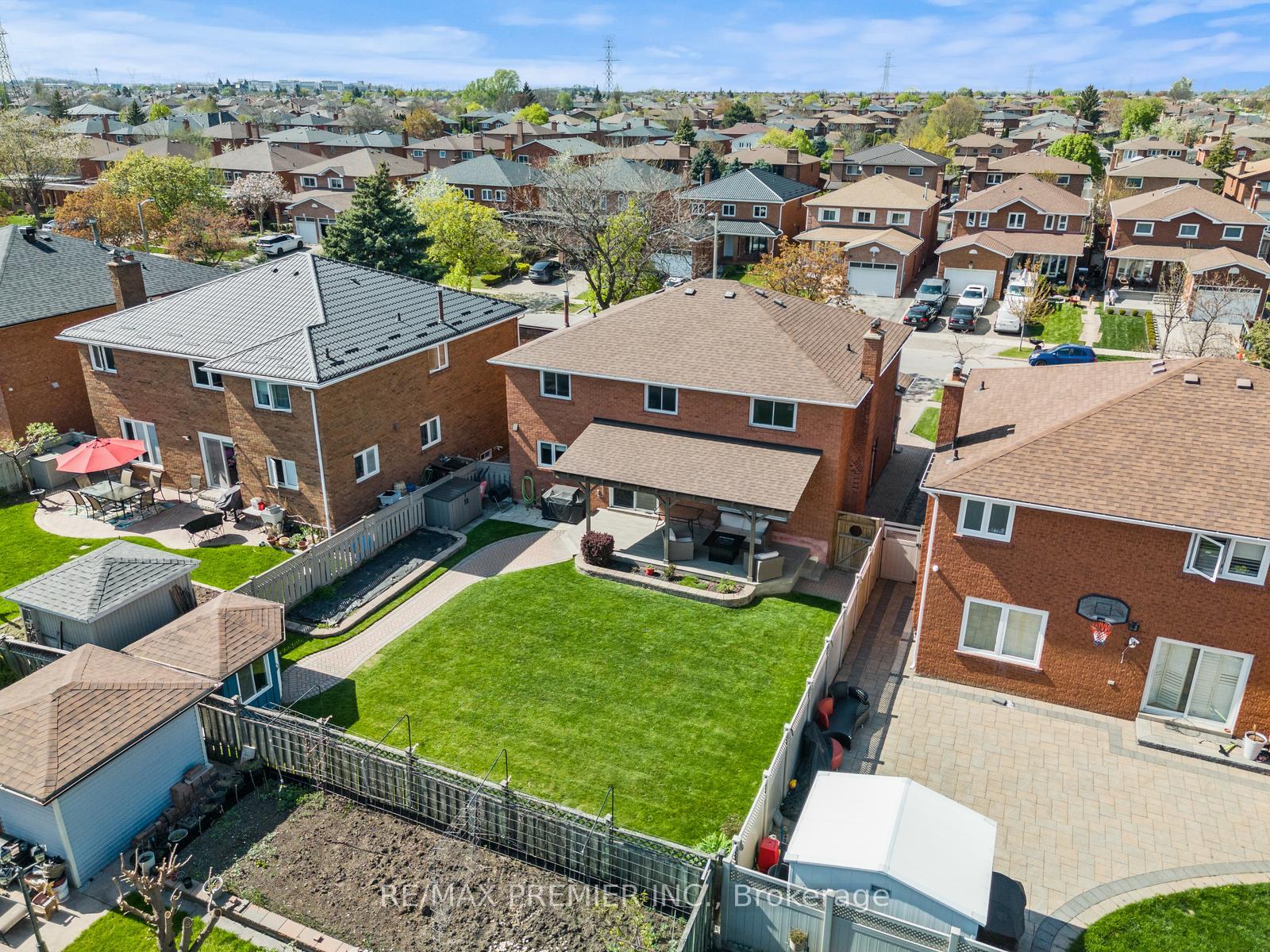 Photo 44 of 19 Claudia Avenue, Vaughan, West Woodbridge — HOMEH