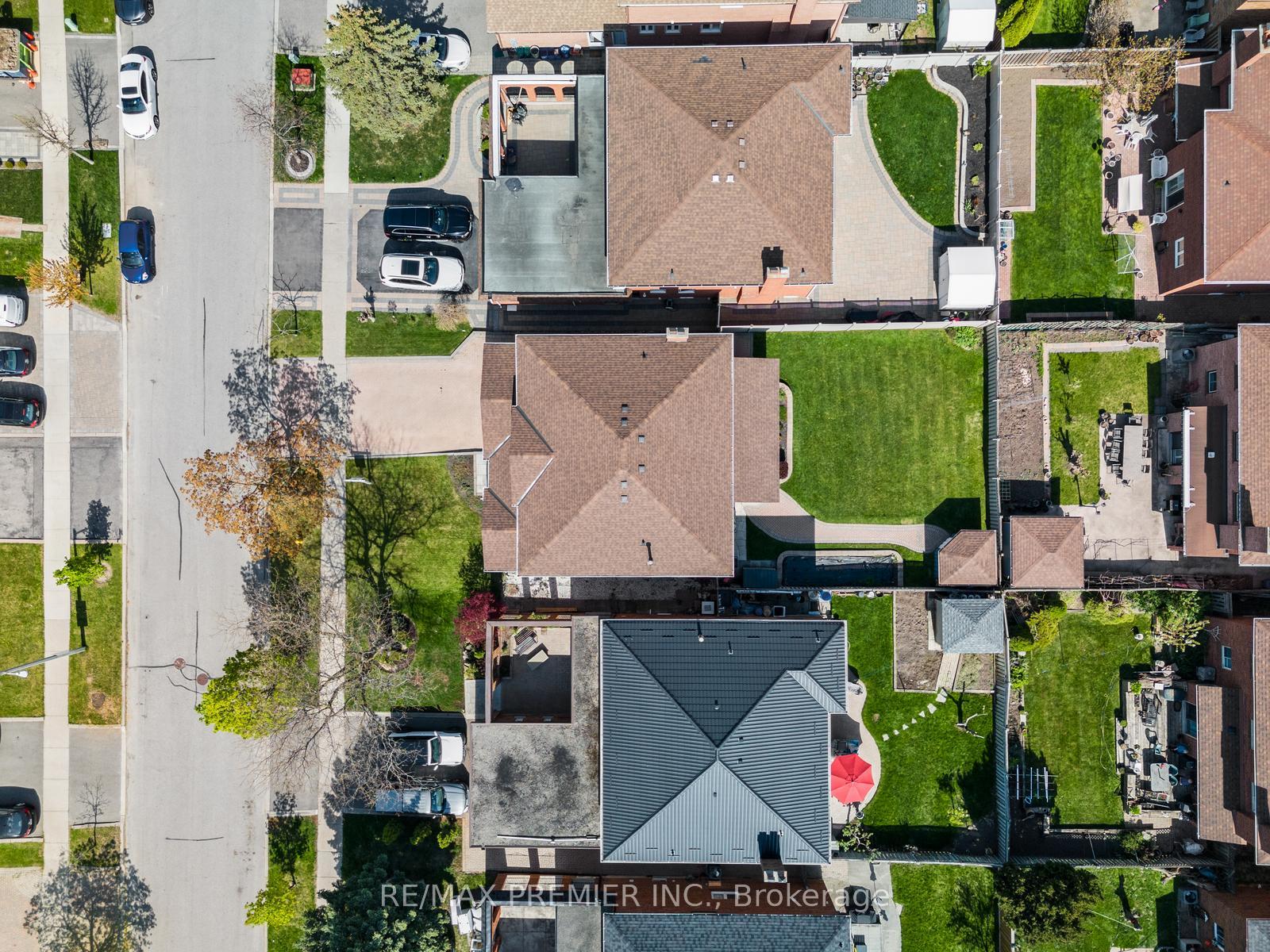 Photo 40 of 19 Claudia Avenue, Vaughan, West Woodbridge — HOMEH