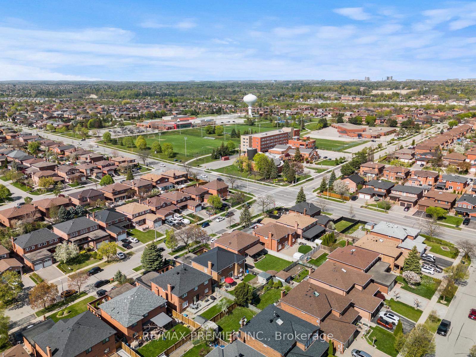 Photo 46 of 19 Claudia Avenue, Vaughan, West Woodbridge — HOMEH