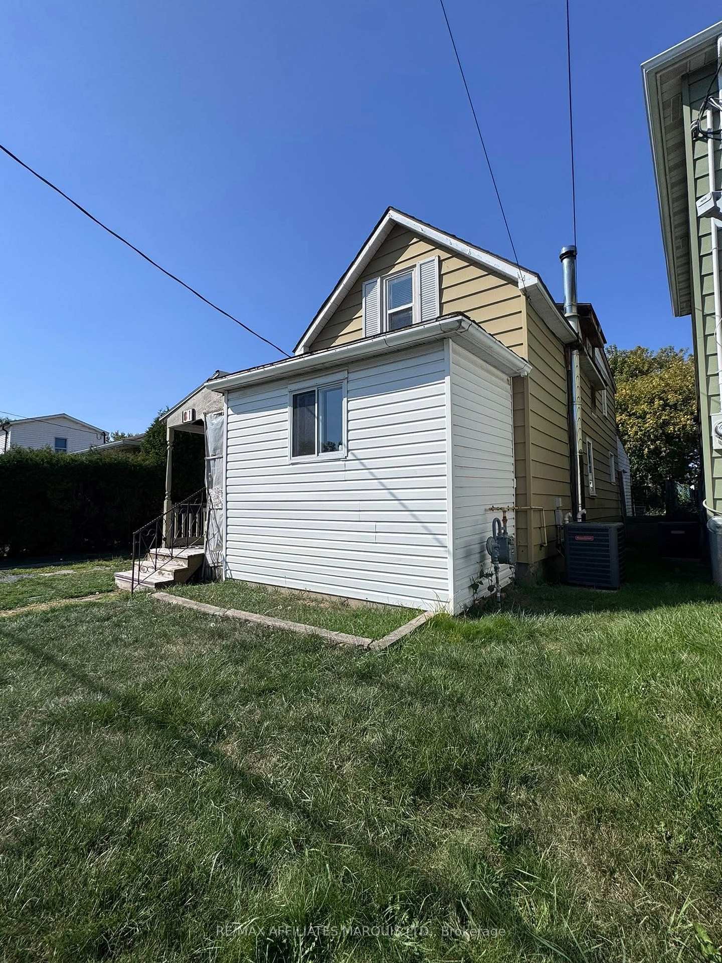 Photo 2 of 31 Lauber Avenue, Cornwall — HOMEH