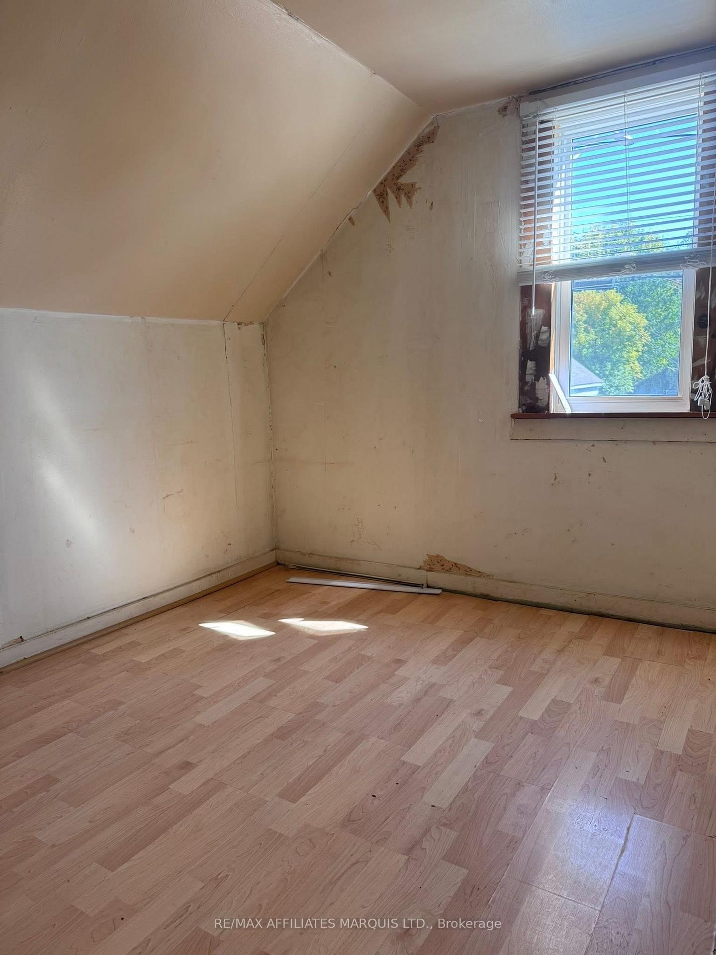 Photo 13 of 31 Lauber Avenue, Cornwall — HOMEH