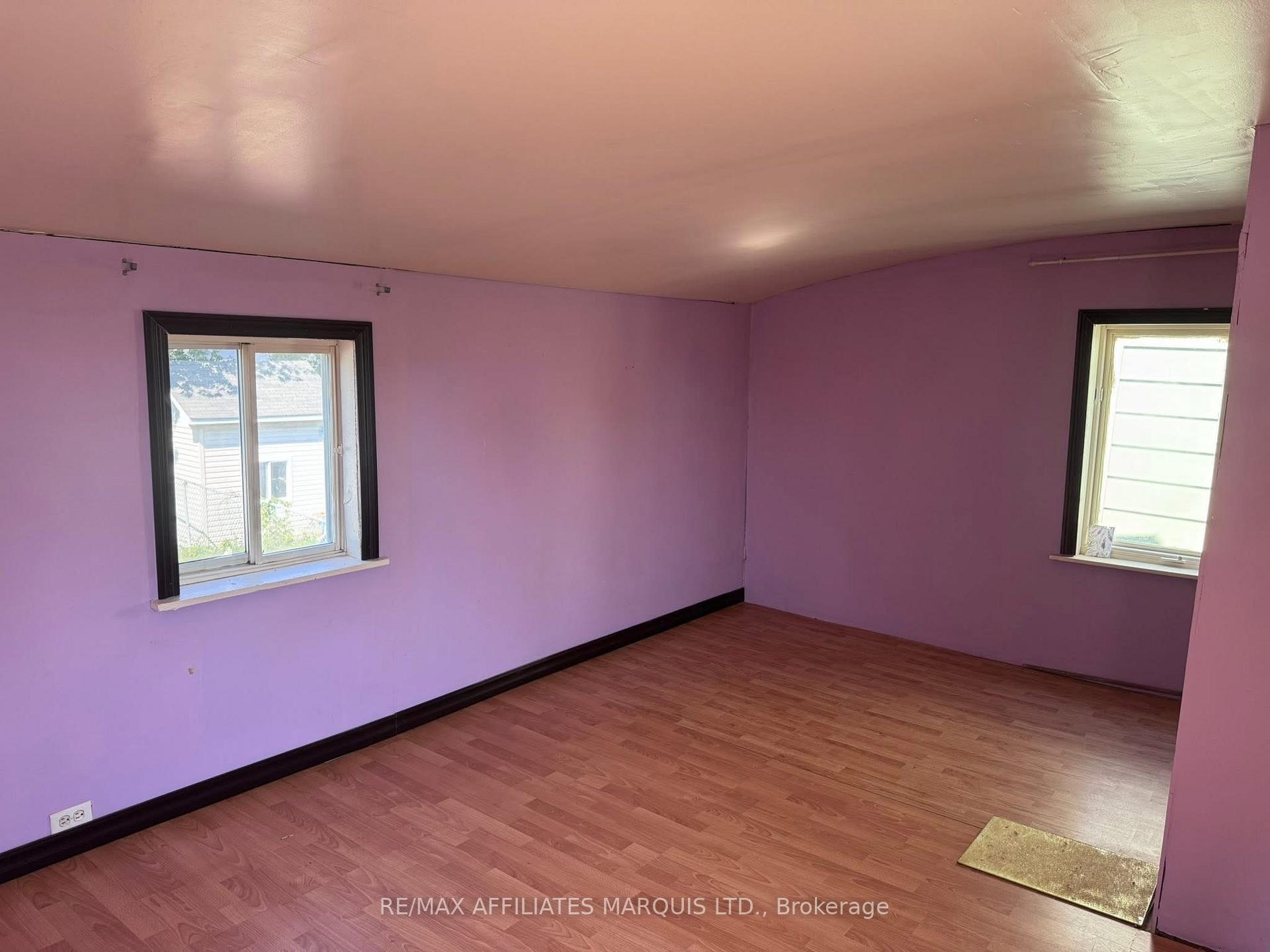 Photo 12 of 31 Lauber Avenue, Cornwall — HOMEH