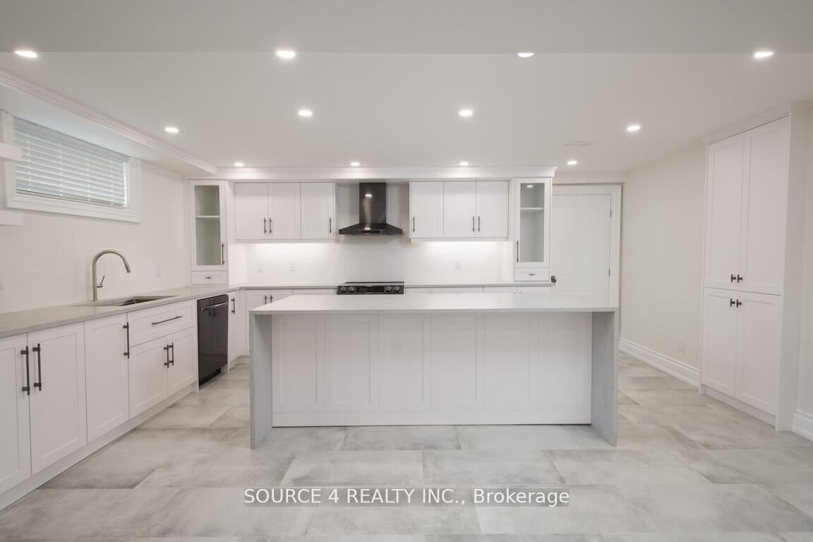 Photo 16 of 140 Clover Leaf Street, Vaughan, East Woodbridge — HOMEH
