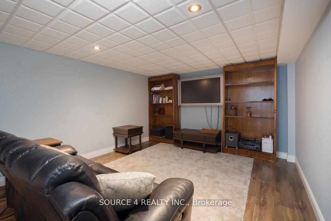 Photo 22 of 140 Clover Leaf Street, Vaughan, East Woodbridge — HOMEH