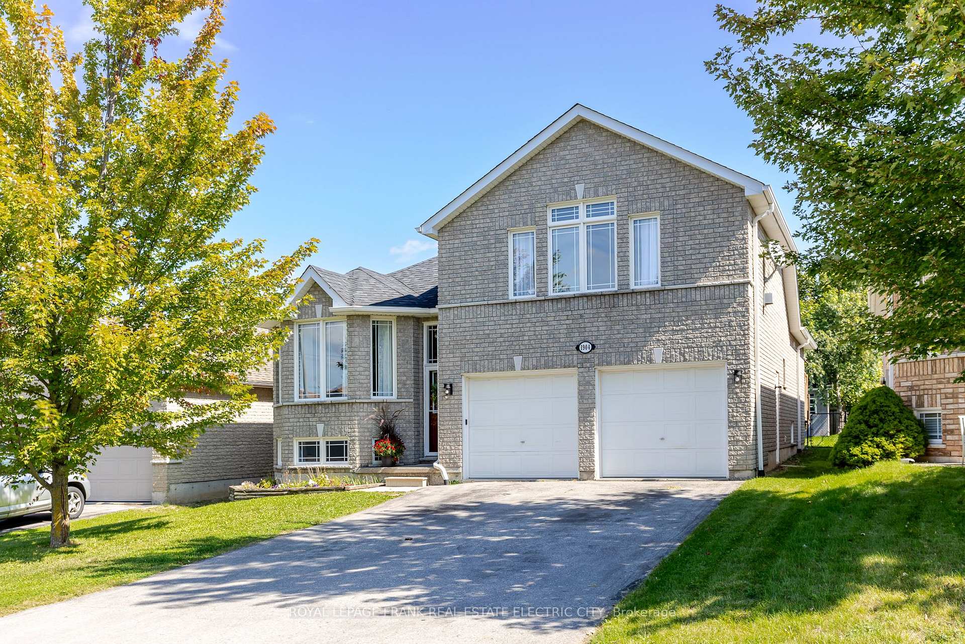 Photo 1 of 1904 Giles Avenue, Peterborough, Monaghan Ward 2 — HOMEH