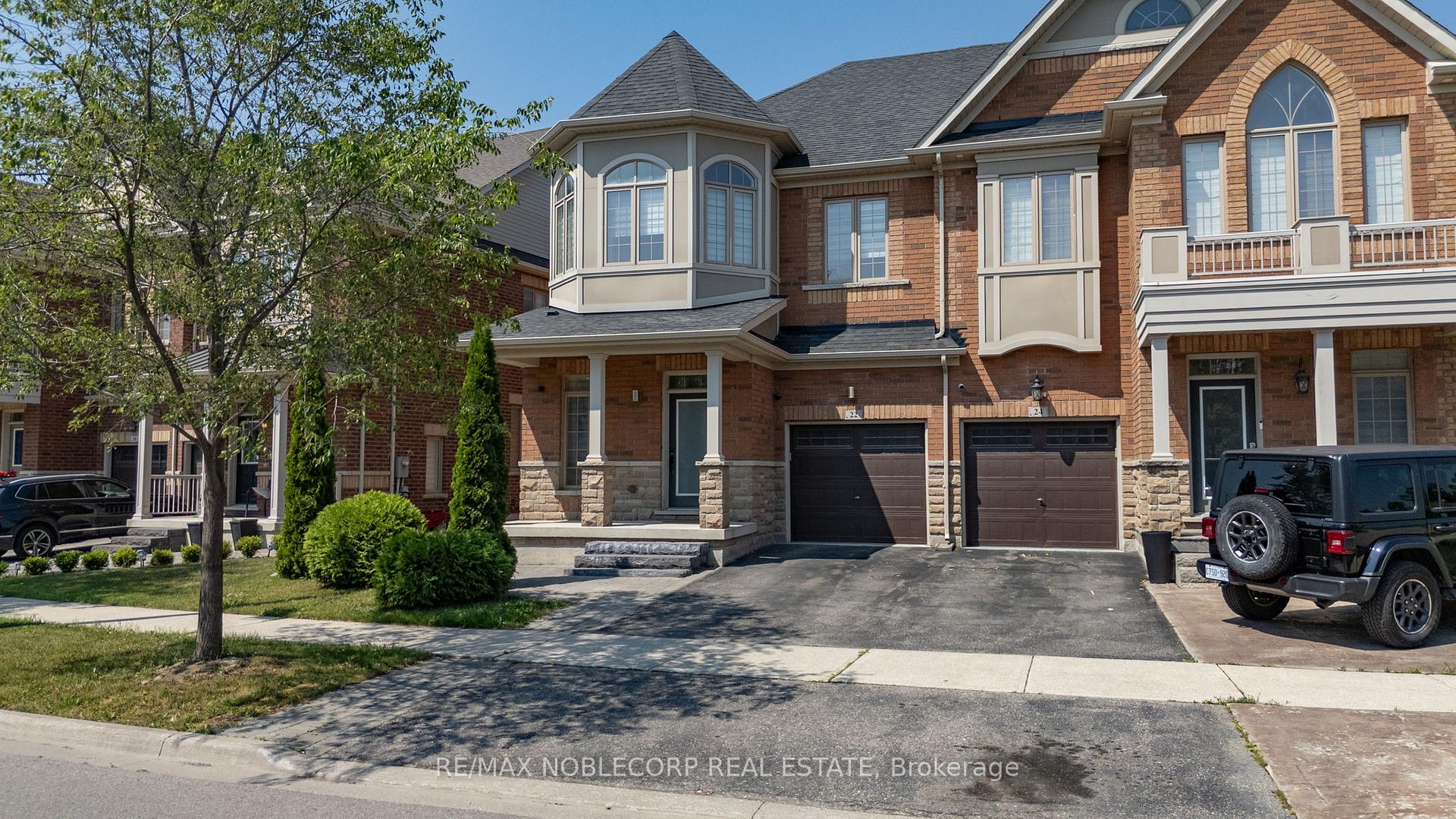 Photo 7 of 22 Killington Avenue, Vaughan, Kleinburg — HOMEH
