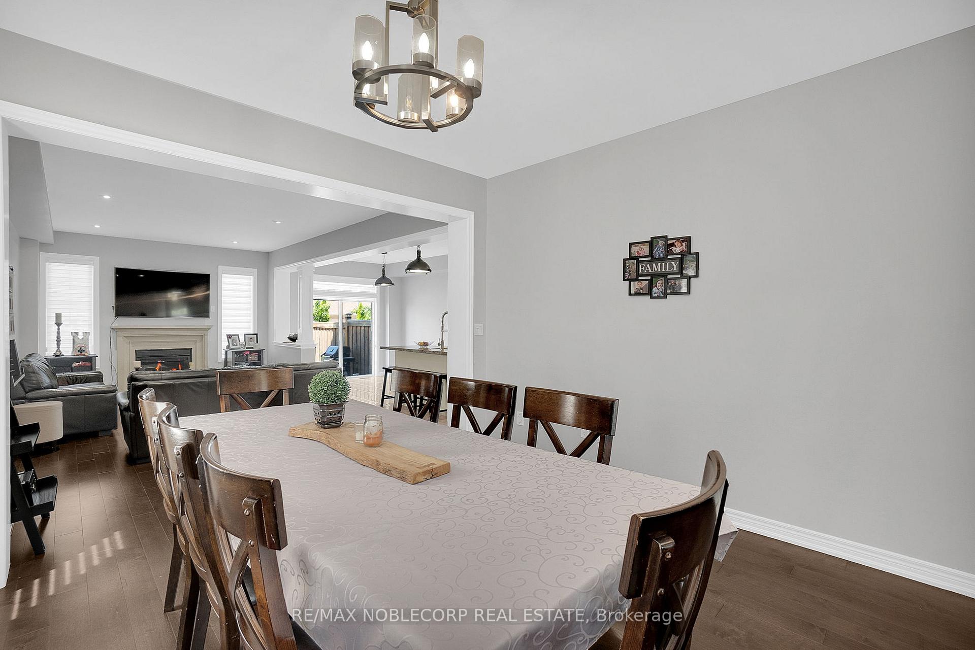Photo 14 of 22 Killington Avenue, Vaughan, Kleinburg — HOMEH